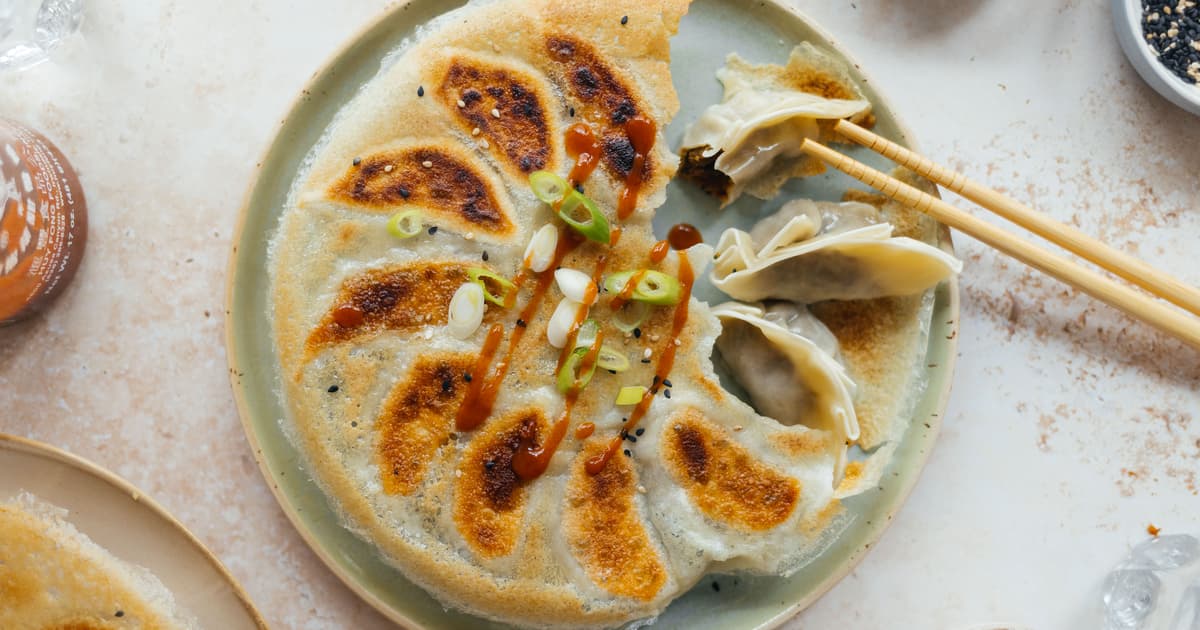 Vegan Crispy Skirt Potstickers | Recipe | Dumplings | Zucker&Jagdwurst