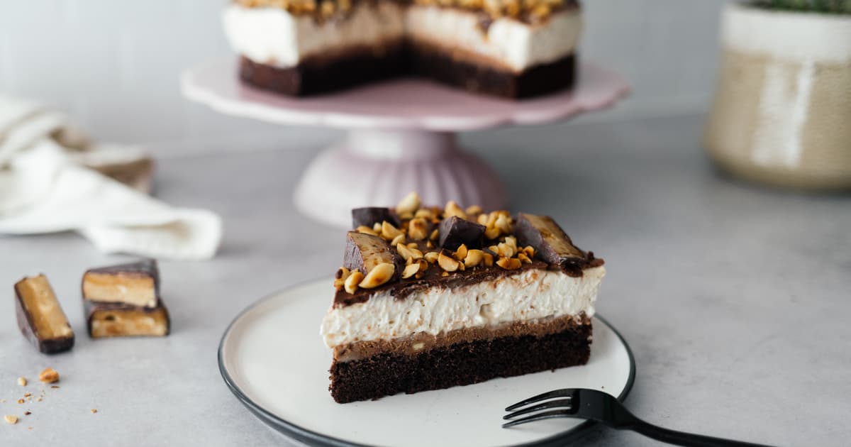 Vegan Snickers Cake | Recipe | Homemade | Zucker&Jagdwurst