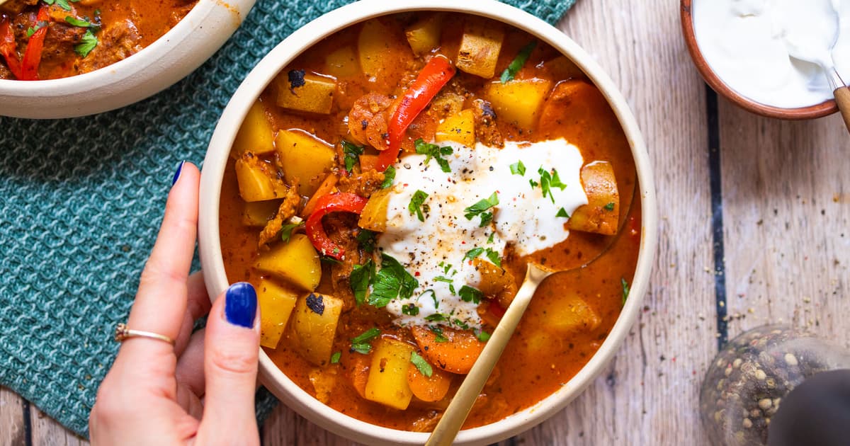 Vegan Goulash Soup | Easy Recipe | Zucker&Jagdwurst