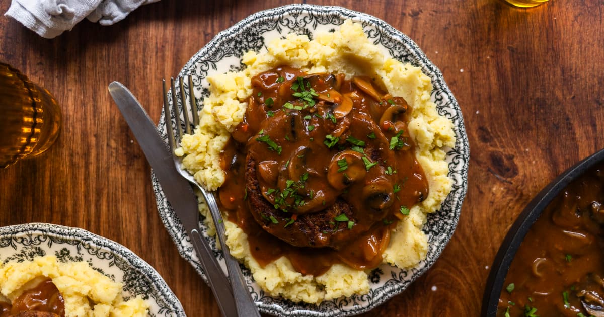 Vegan Hamburger Steak with Mashed Potatoes & Gravy | Recip | Zucker&Jagdwurst