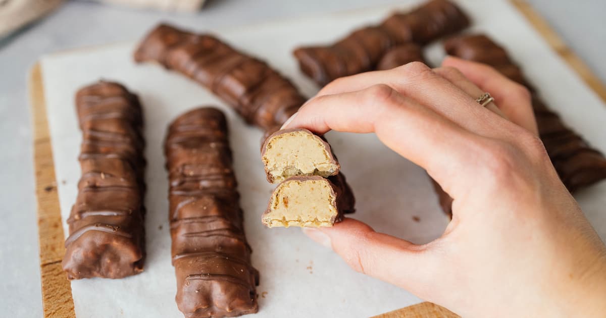 Vegan Chocolate Bar with Hazelnut Filling | Recipe | Zucker&Jagdwurst