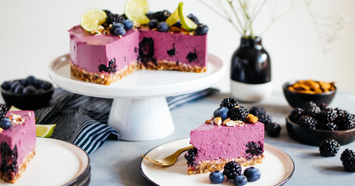 Vegan No-Bake Blackberry Cake | simple recipe | Zucker&Jagdwurst