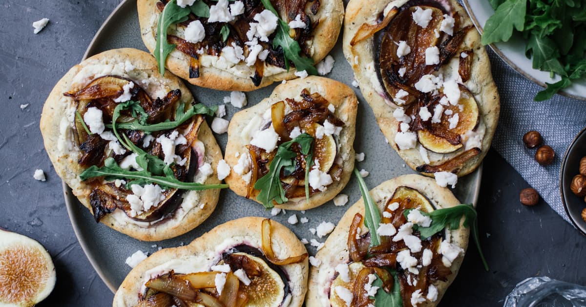 Vegan Flatbread Pizza with Figs and Balsamic Onions | Recipe | Zucker&Jagdwurst