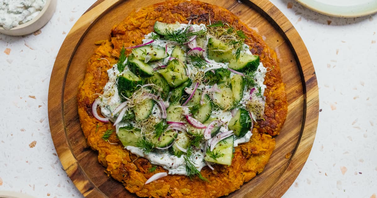 Sweet Potato Fritters with Cucumber Salad & Vegan Herb Curd | Zucker&Jagdwurst