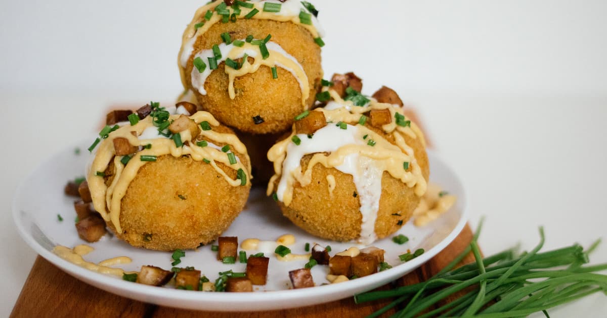 Vegan Fried Potato Balls with vegan Sauce | Simple Recipe | Zucker&Jagdwurst