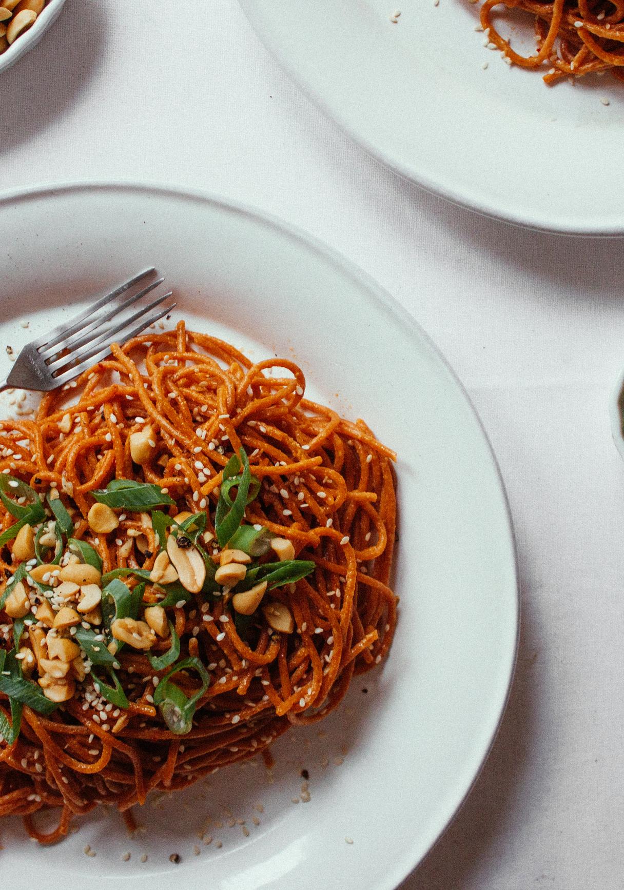 Schnelle Chili-Sesam-Spaghetti