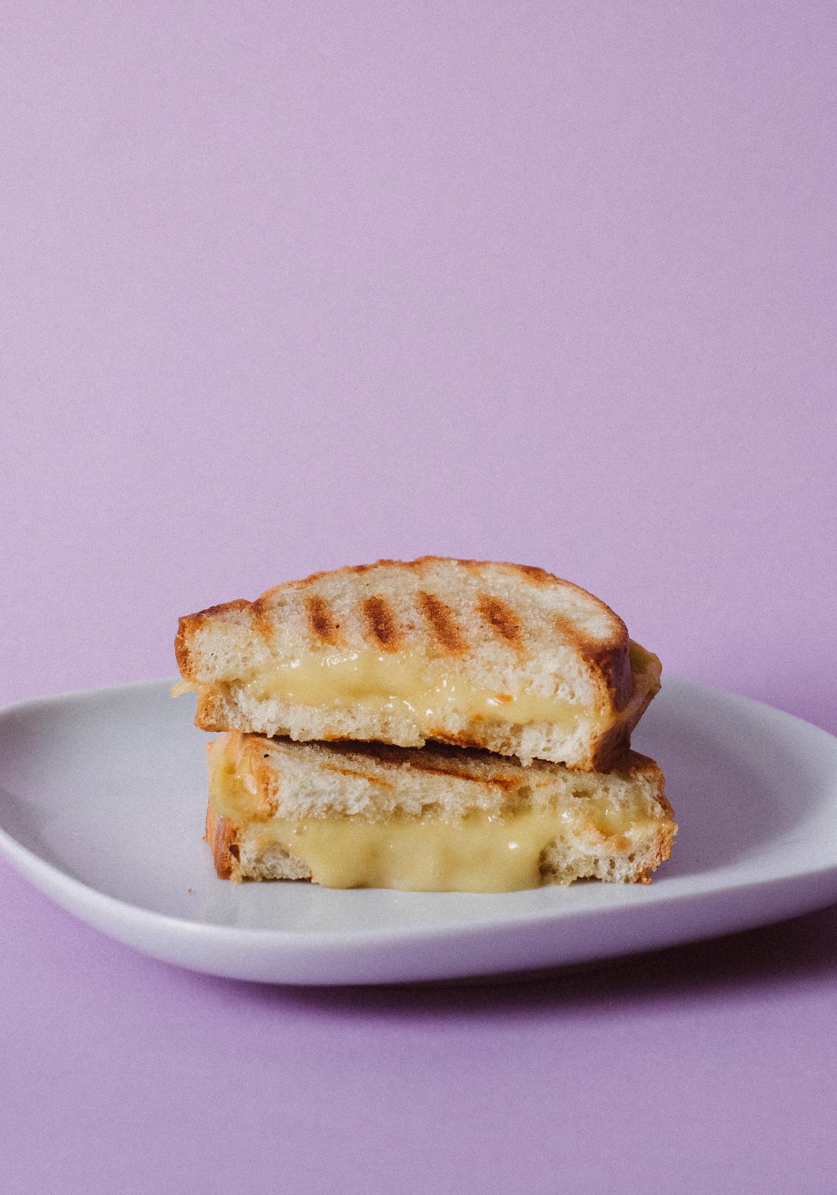 Veganes Grilled Cheese Sandwich