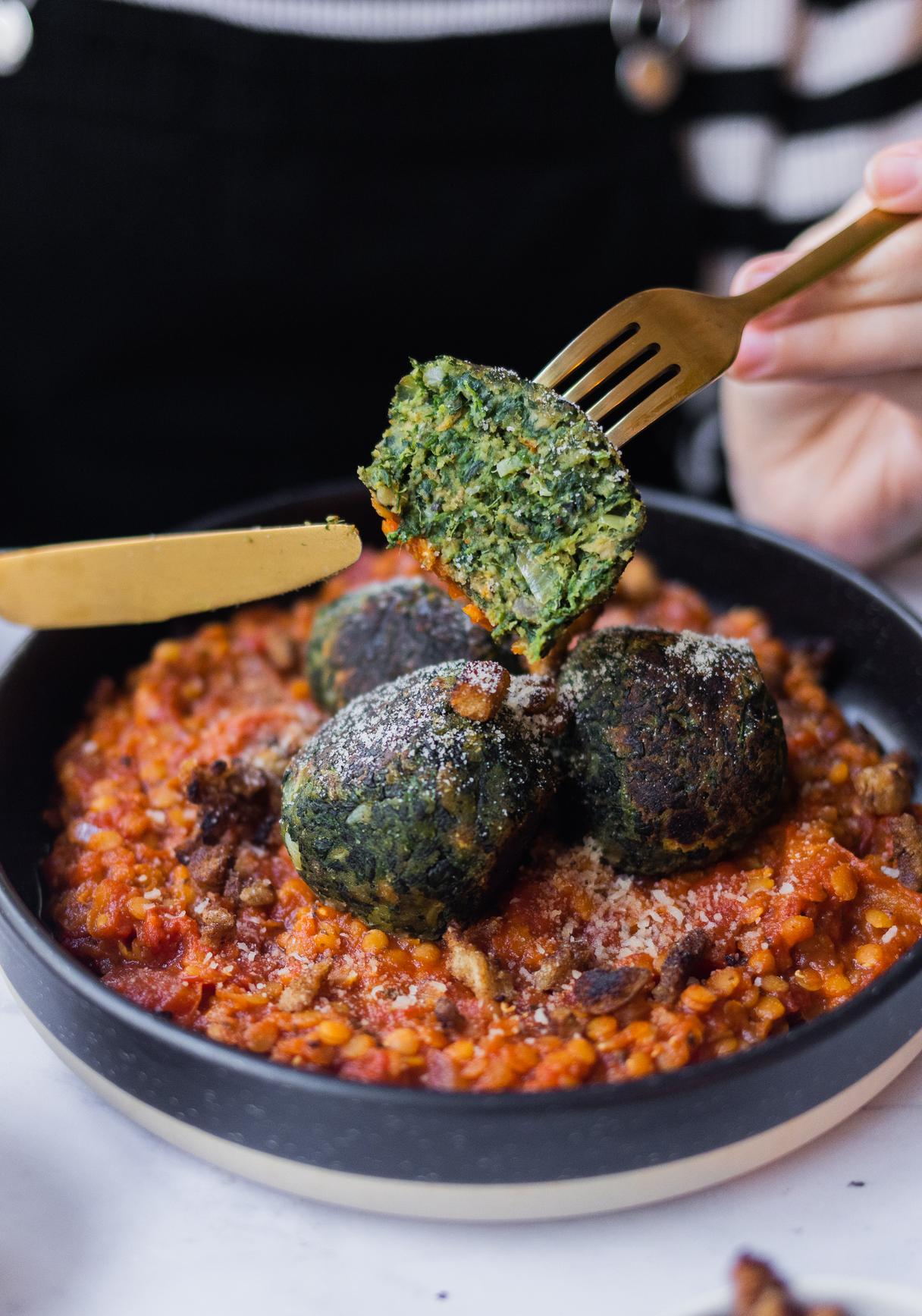 Vegan Spinach-Bread Dumplings with Tomato-Lentil Sauce