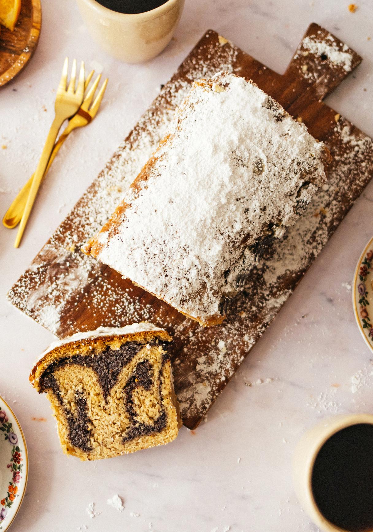 Veganer Quark-Mohn-Stollen