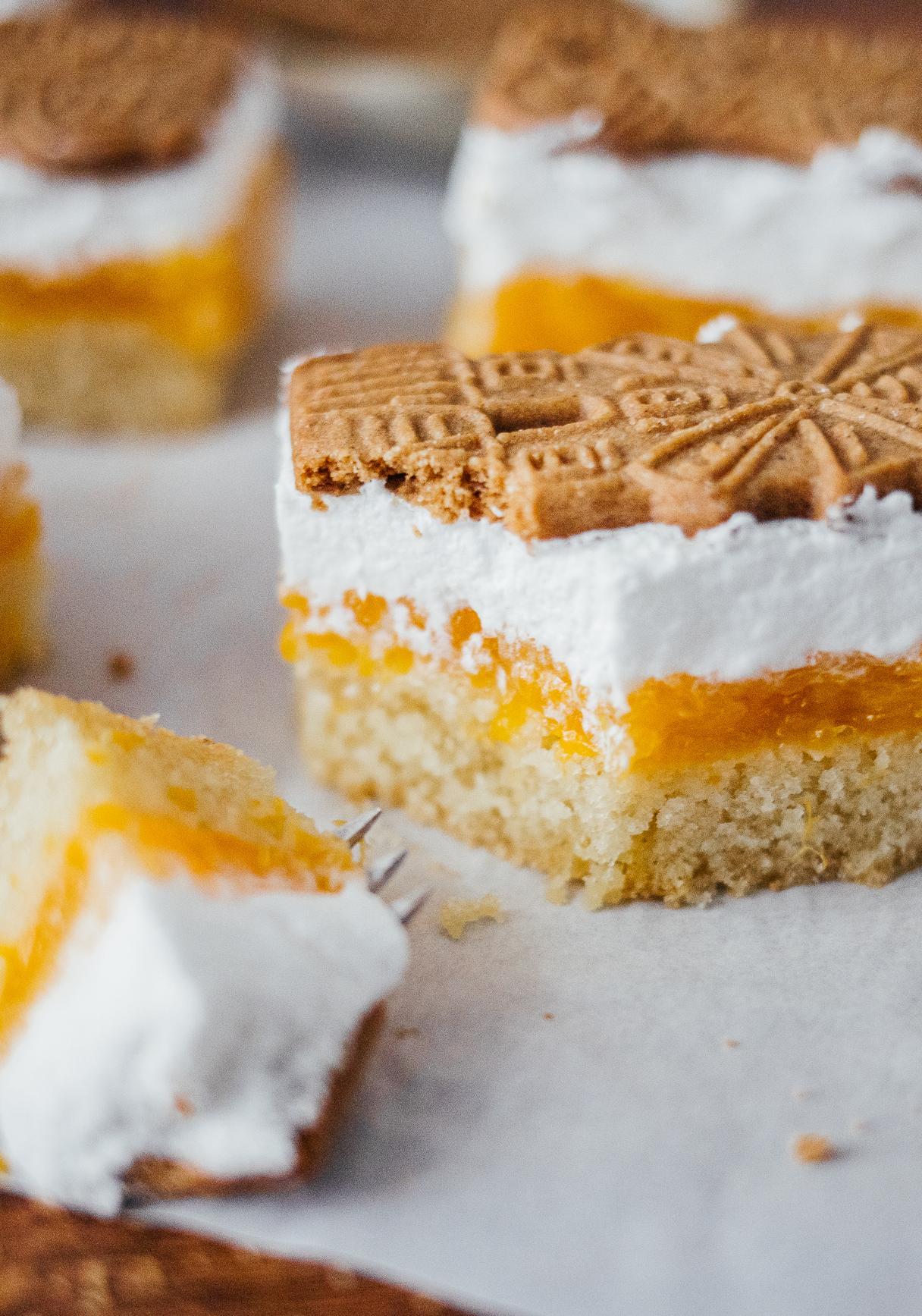 Vegan Speculoos Tangerine Cake