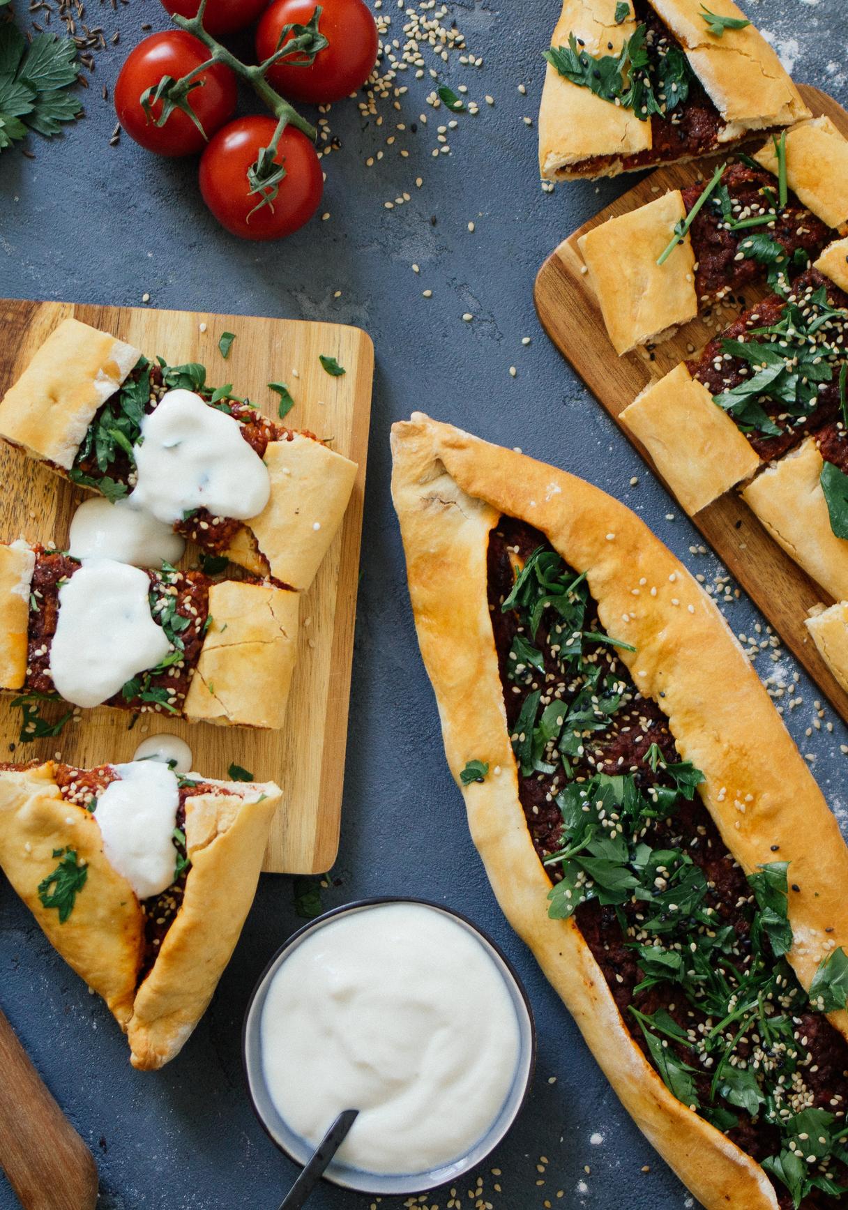 Vegan pide with minced meat & tomatoes (Turkish flatbread)