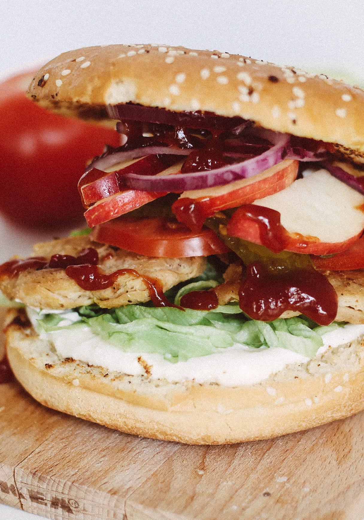 Classic vegan Burger with Soy Steaks