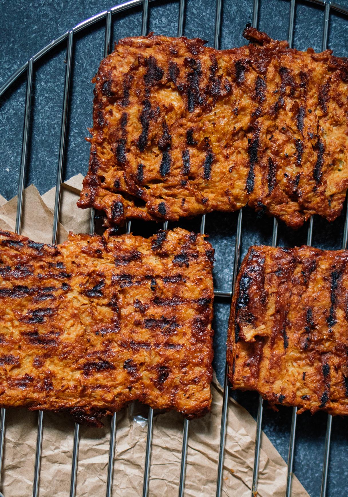 Grilled soy steaks in spiced marinade