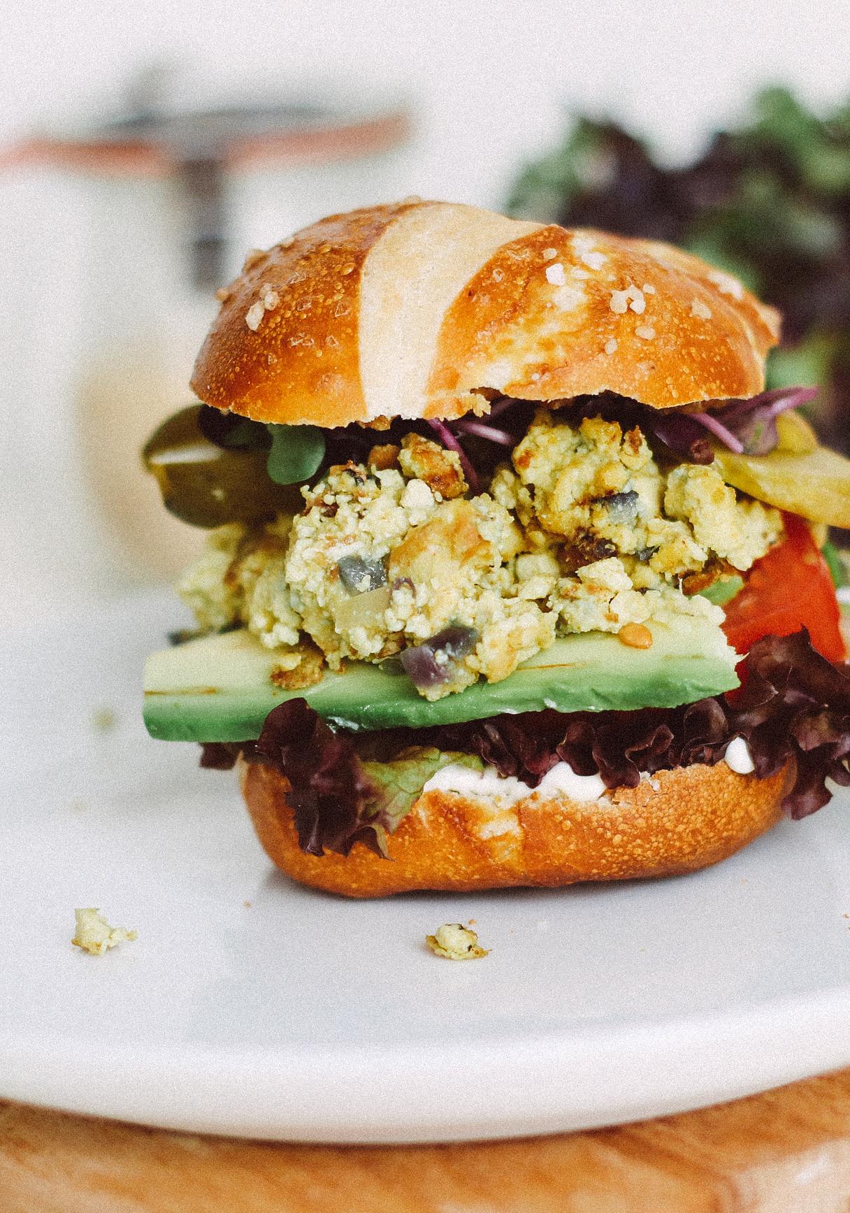 Veganer Frühstücksburger