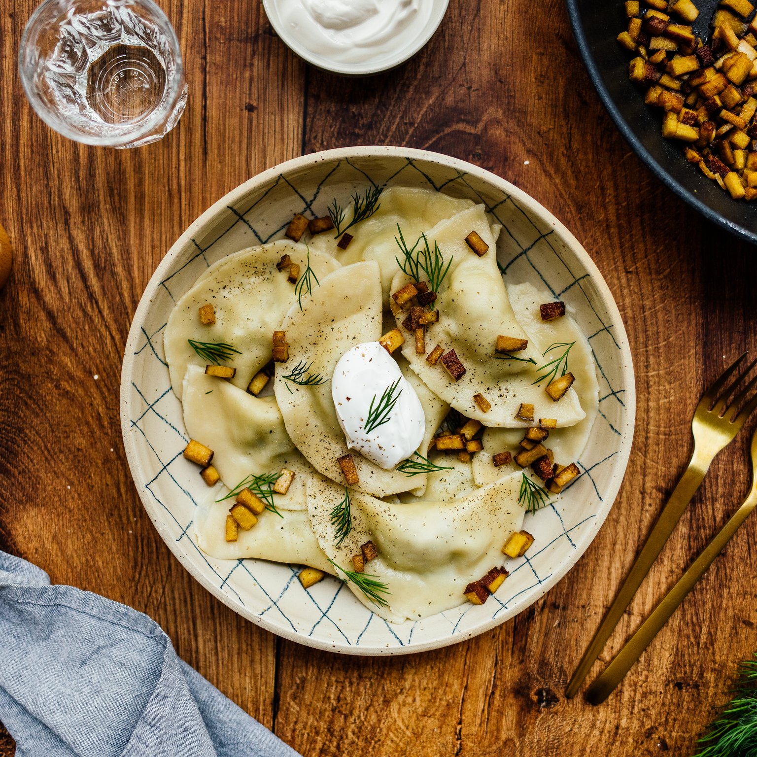 Vegane Wareniki mit Kartoffel-Käse-Füllung