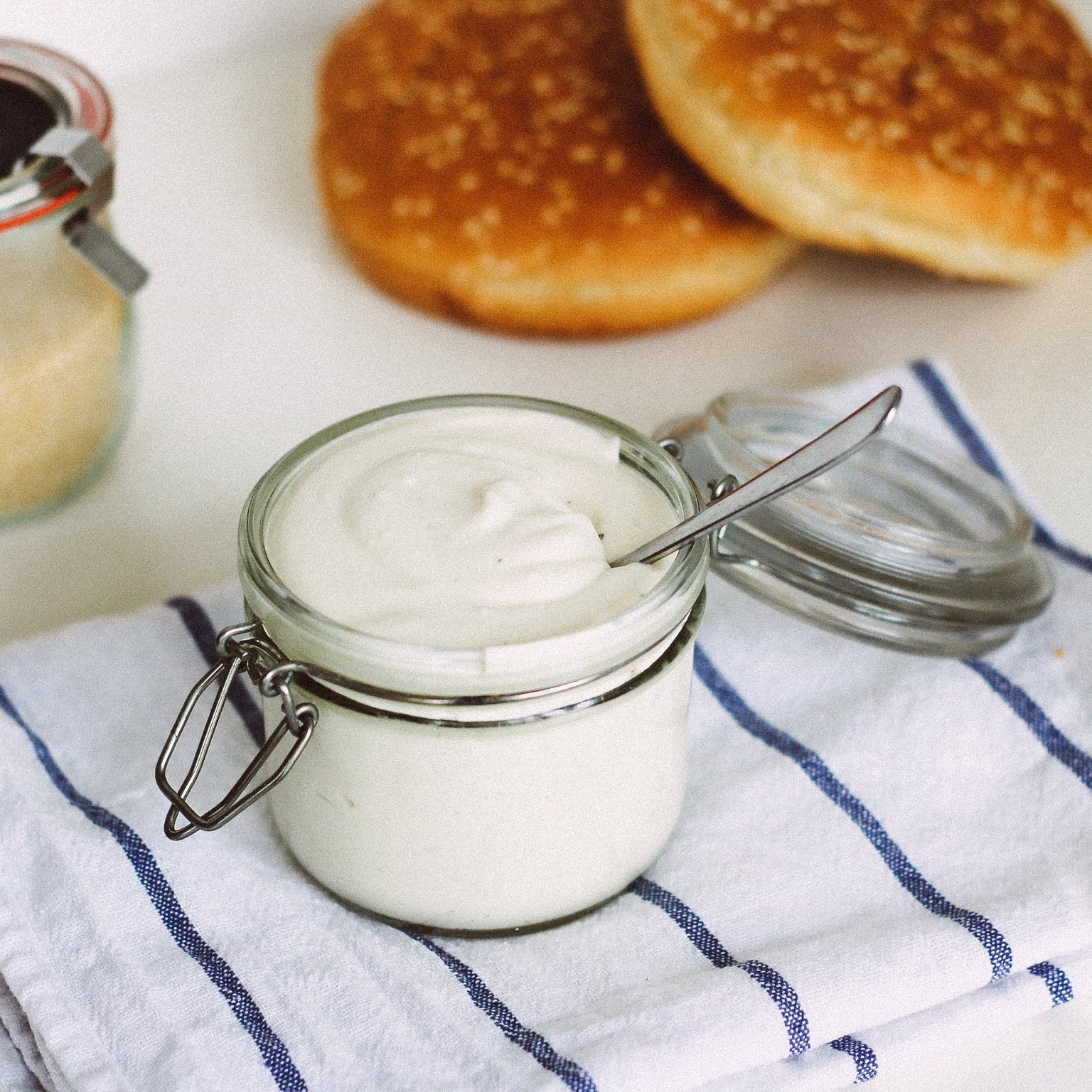 Quick, vegan Sour Cream
