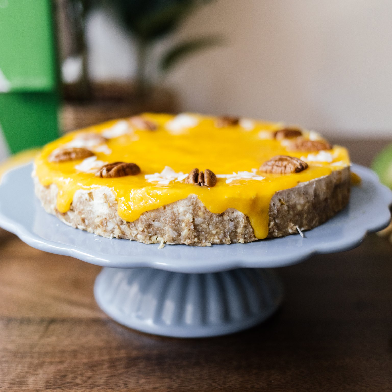 Vegan No-Bake Mango Cheesecake