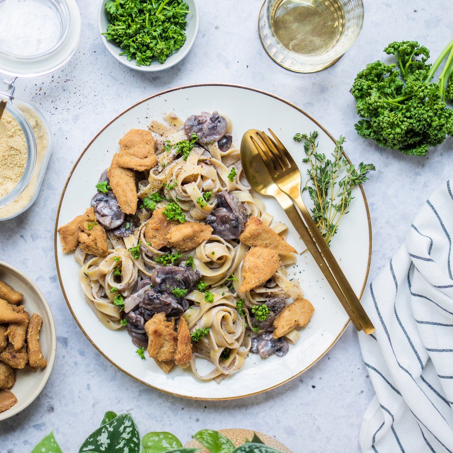 Vegan Chicken Marsala Pasta