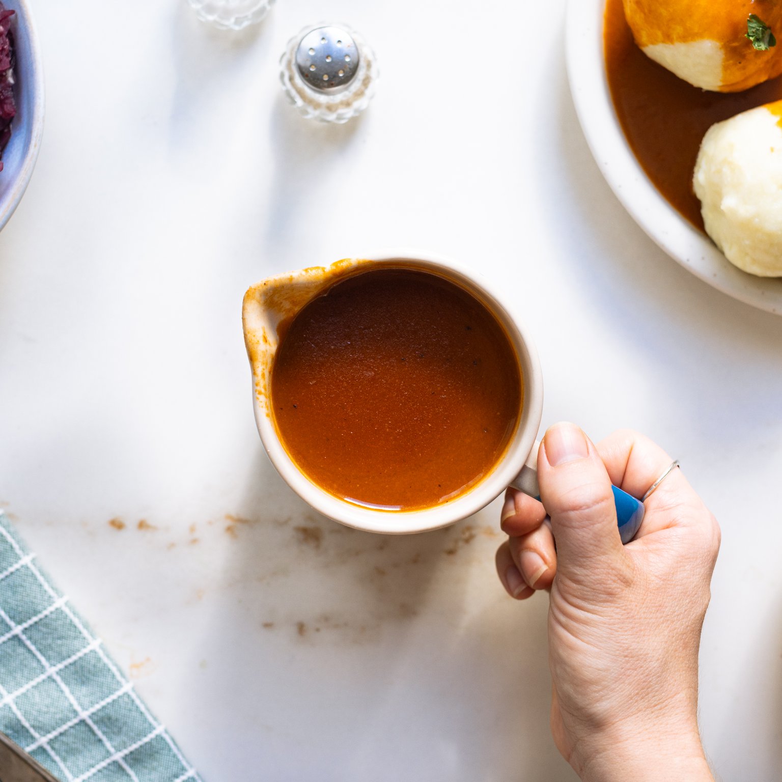 Vegan Gravy made of Veggies