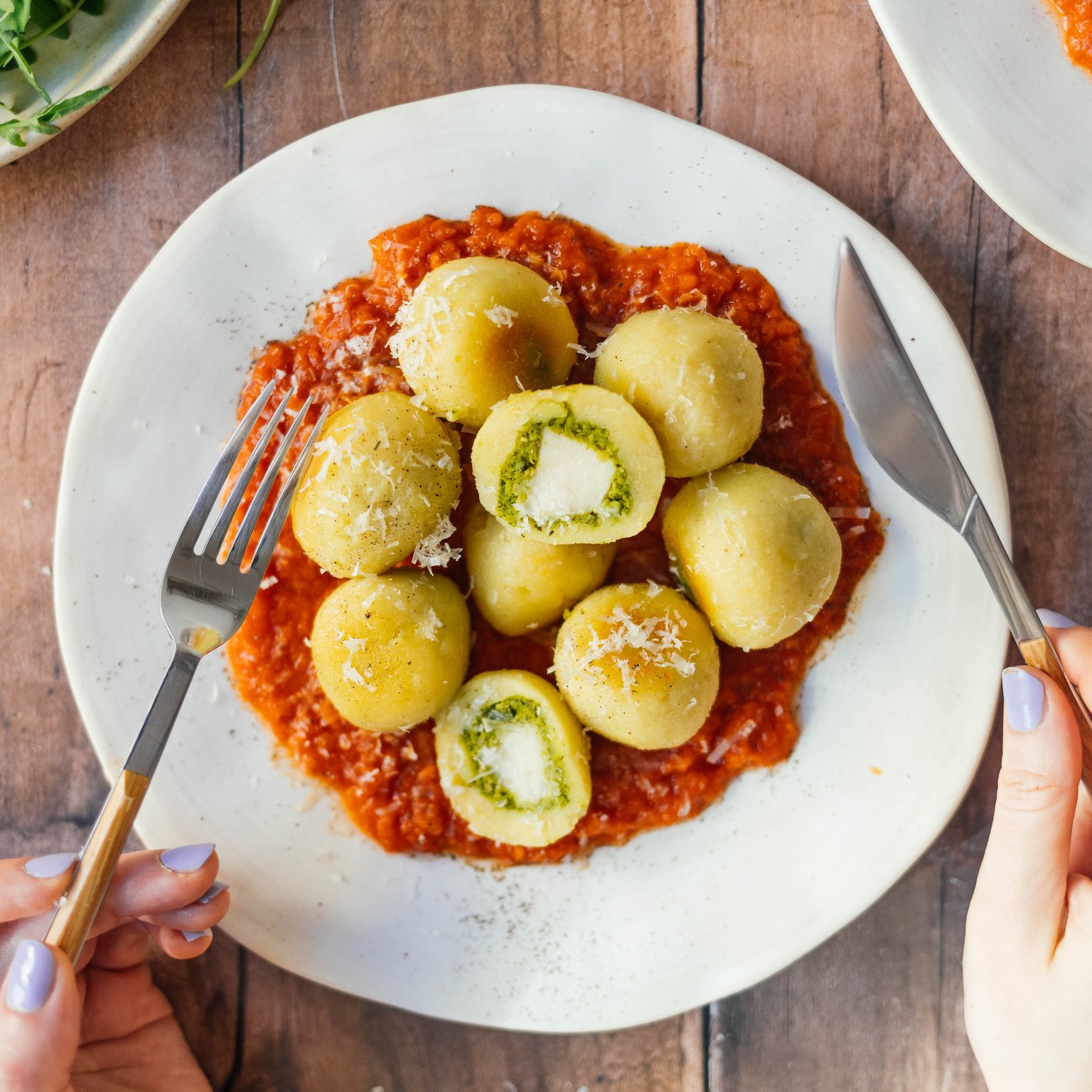 Spinach-stuffed Gnocchi with Vegan Mozzarella Cheese
