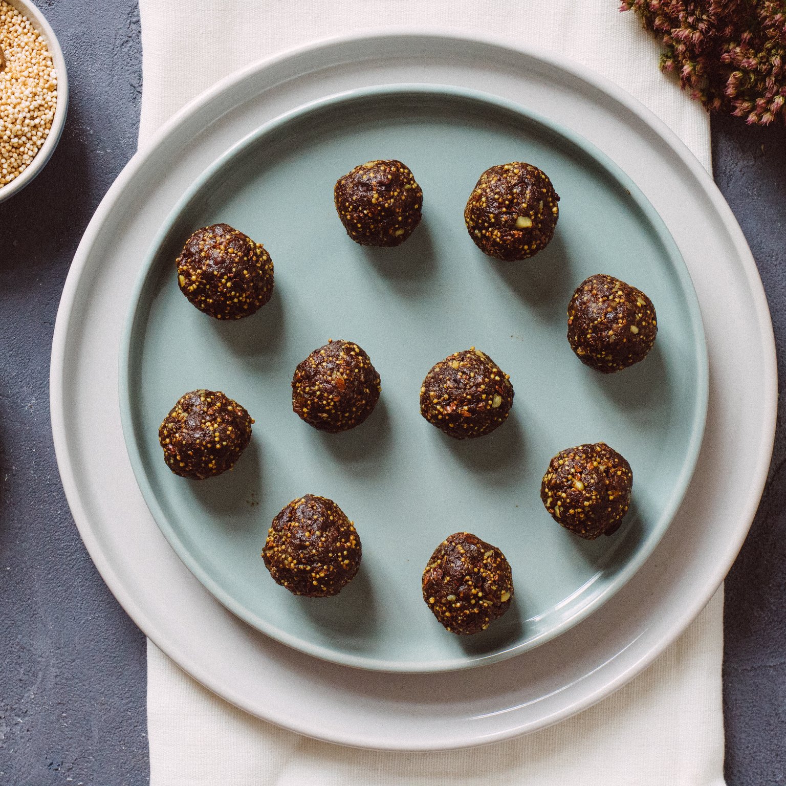 Energy balls with amaranth & turmeric