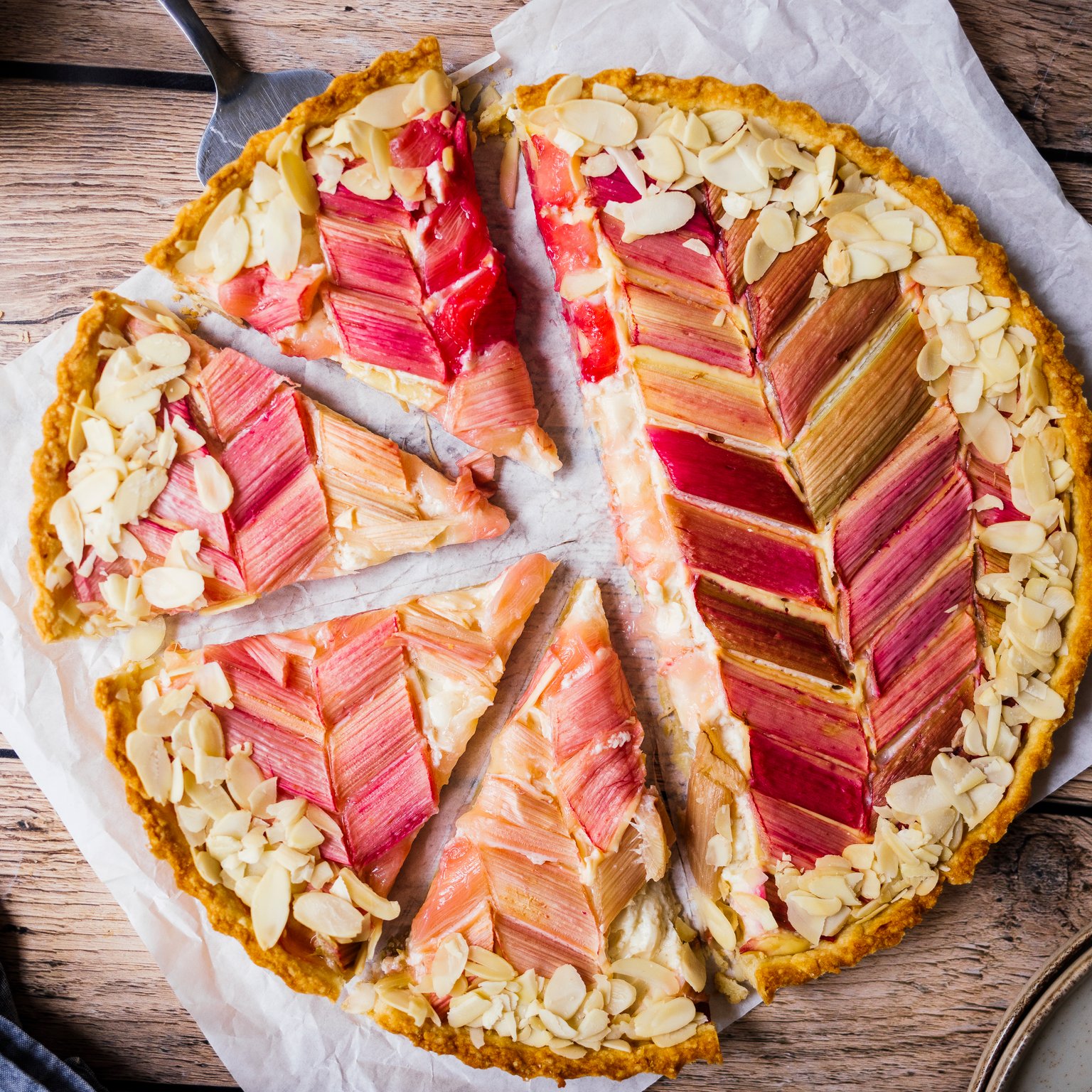 Simple Vegan Rhubarb Tarte