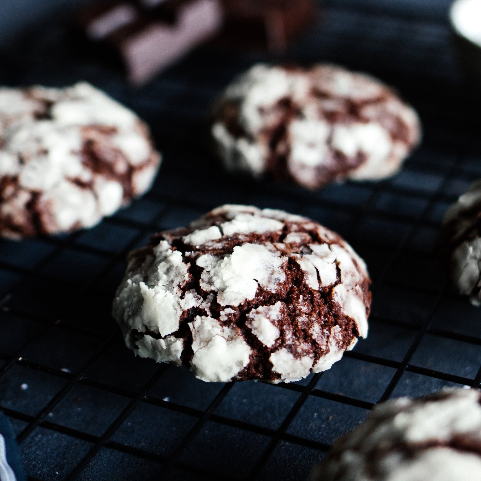 Vegan Chocolate Brownie Crinkle Cookies