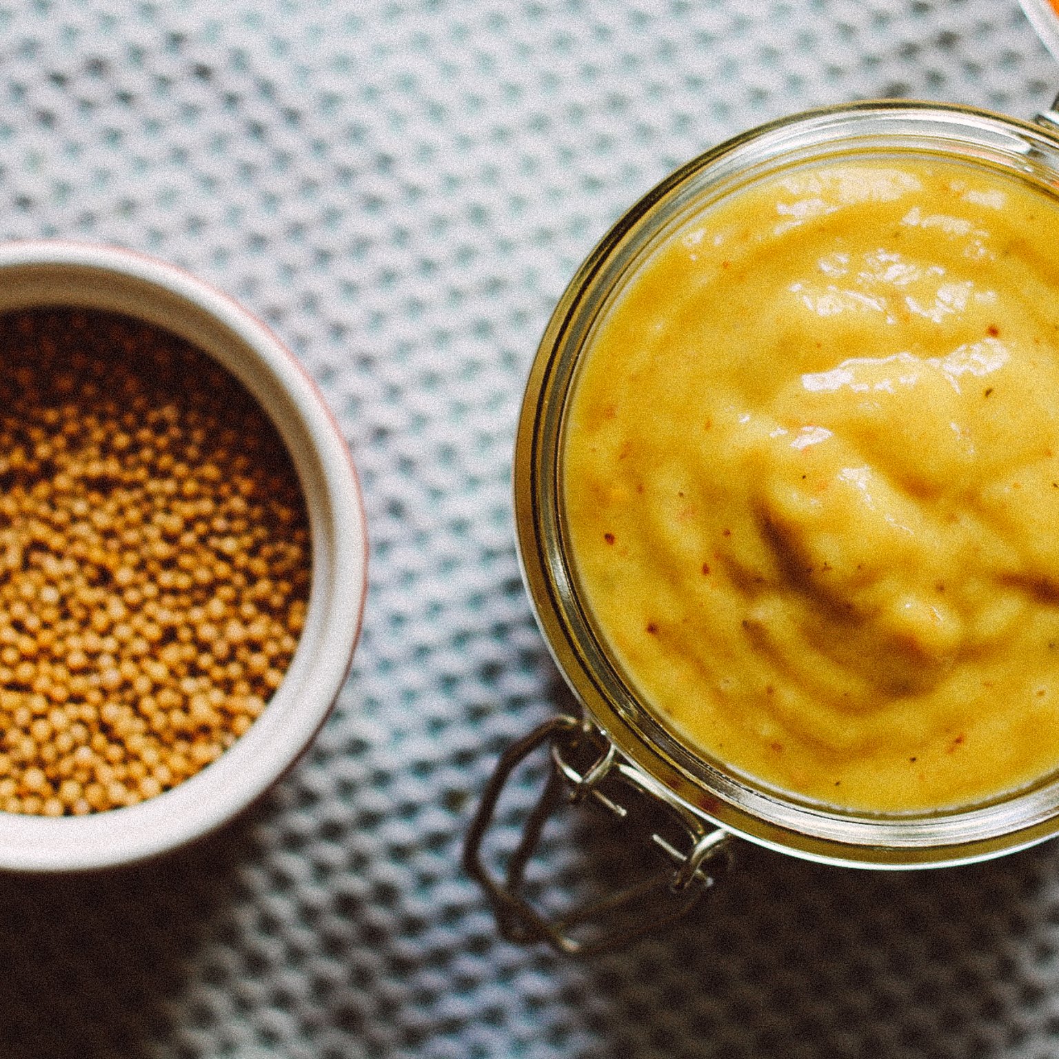 Dip it! Veganer Mango-Senf, Erdbeer-Ketchup & Zwiebeldip