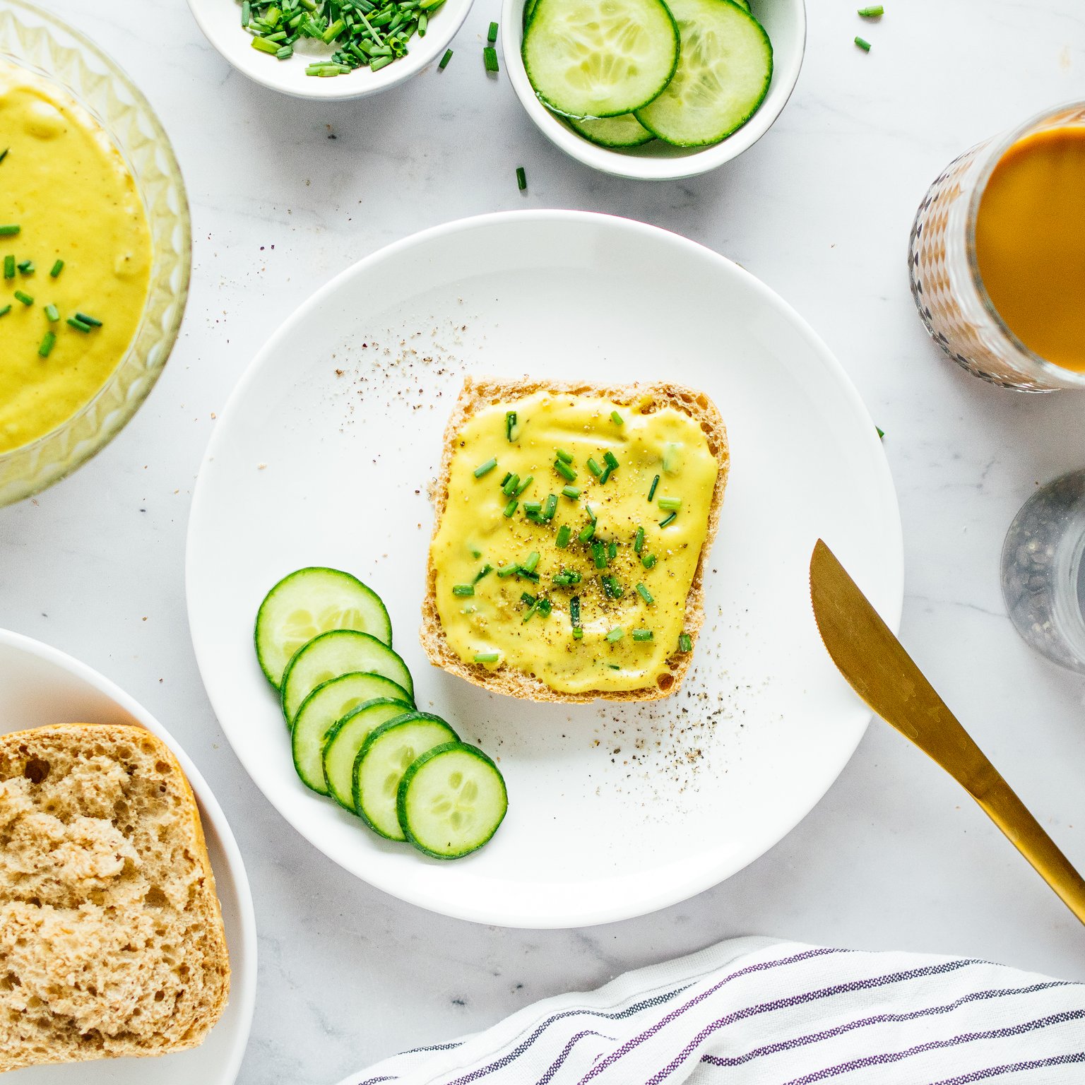 Creamy Vegan Cheese Spread