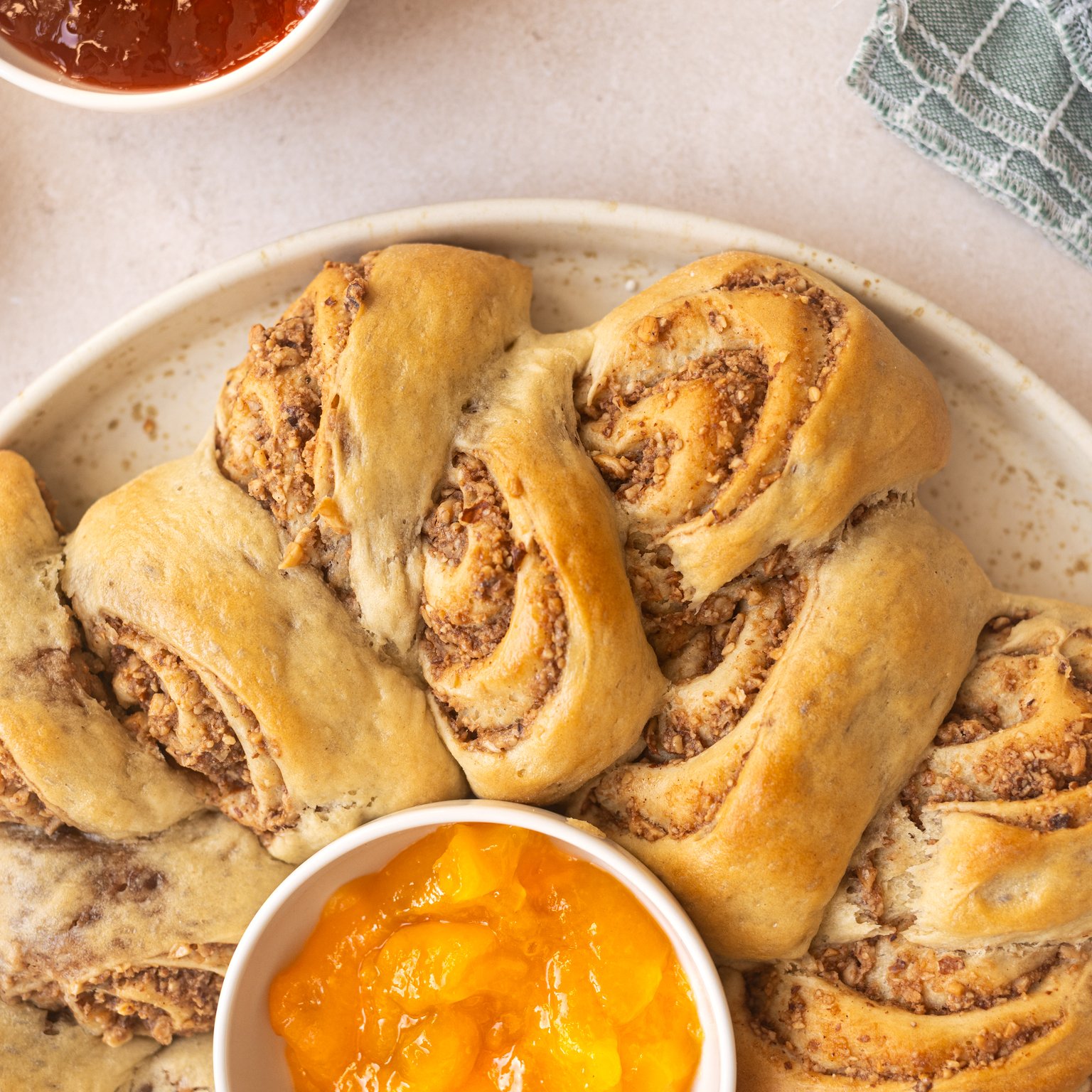 Vegan Scissor Cut Yeast Wreath with Nut Filling