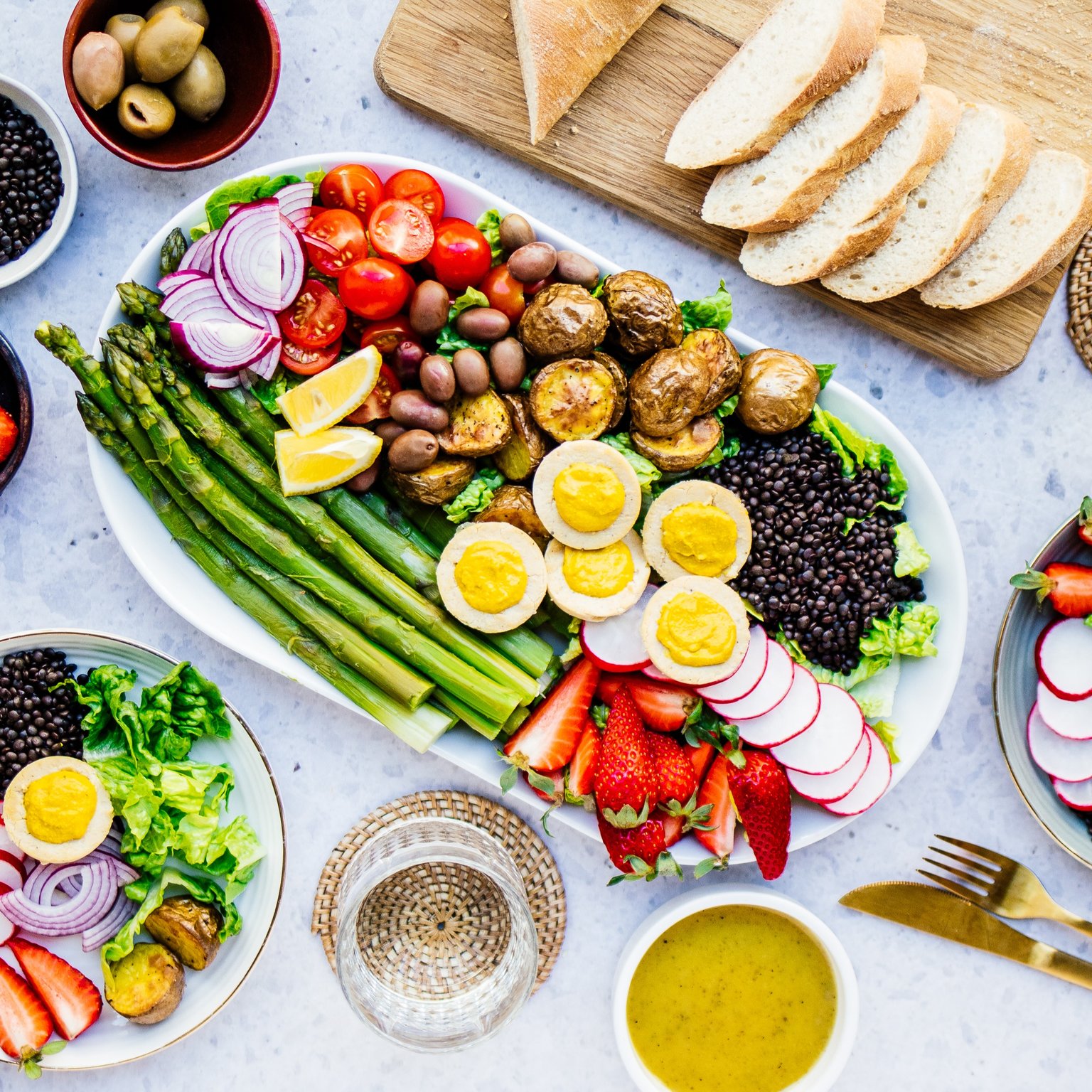 Vegan Asparagus Salad à la Salade Niçoise