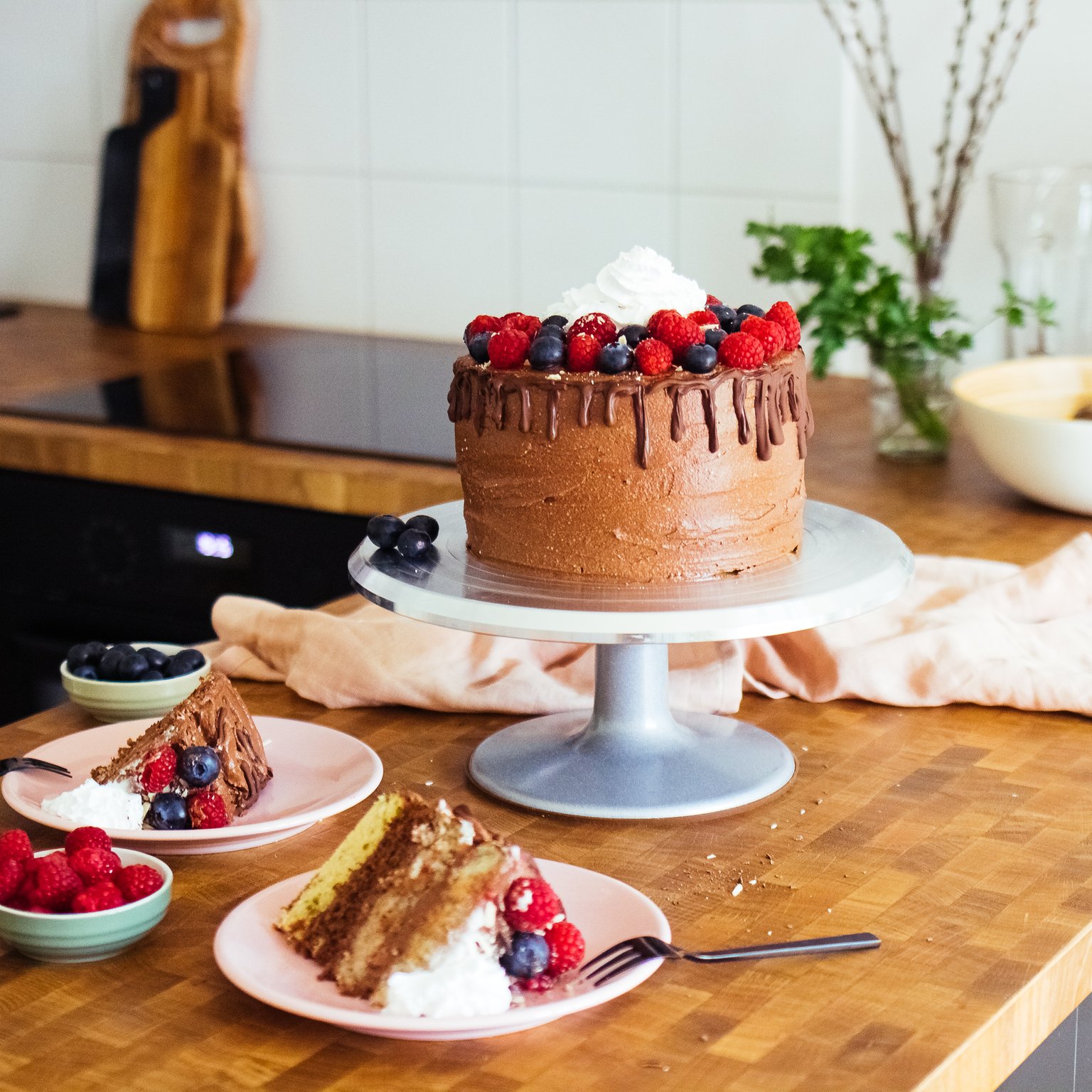 Vegane Torte mit 4 verschiedenen Böden