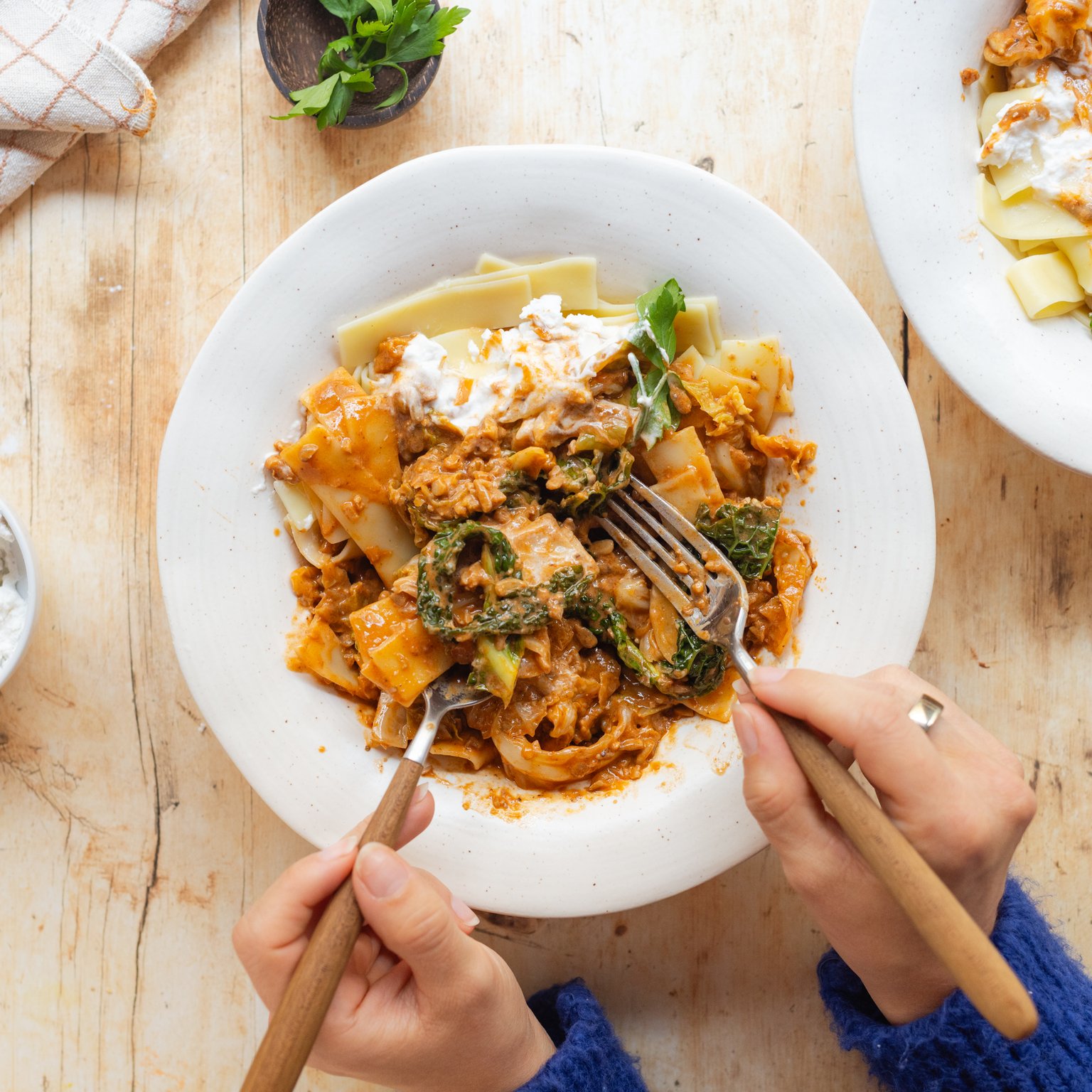 Vegane Kohlrouladen-Pasta