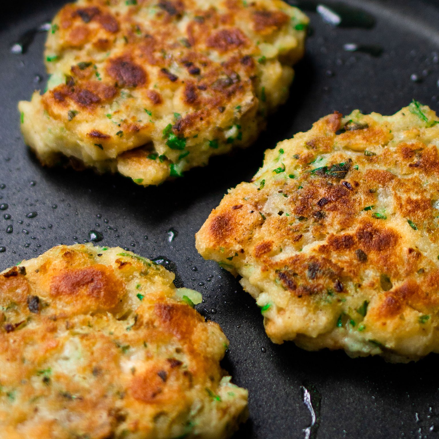 Quick pan-fried vegan dumplings