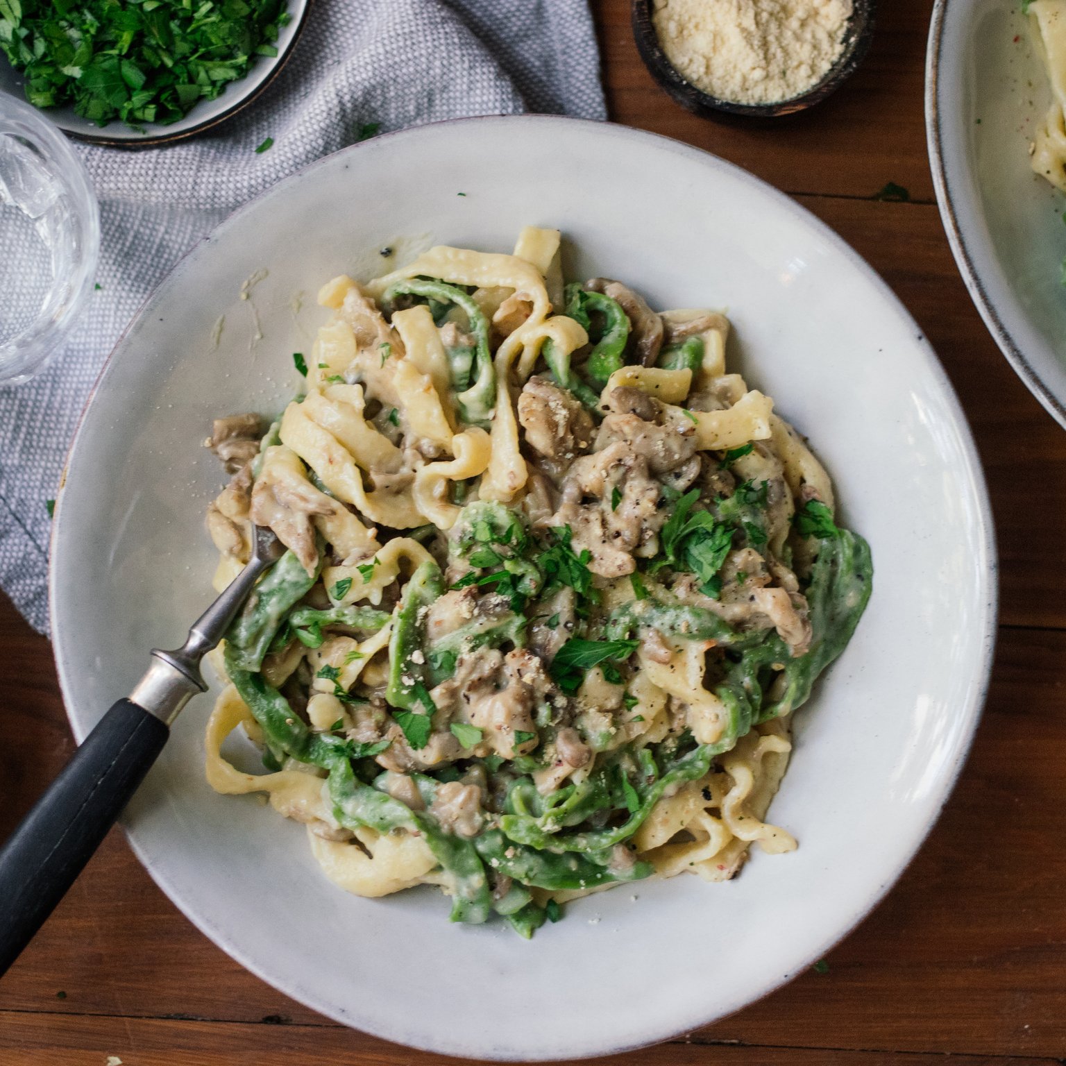 Homemade (Spinach) Tagliatelle with Mushroom Stroganoff