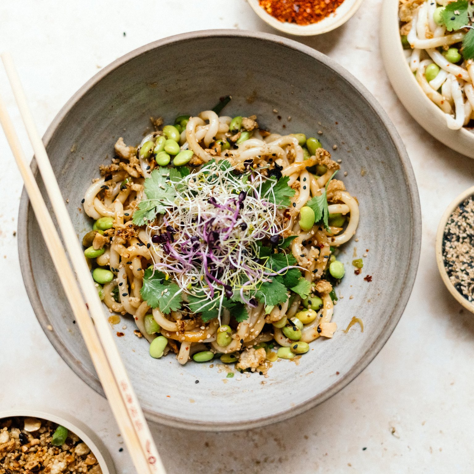Hot Oil Udon Noodles with Crispy Crumbled Tofu