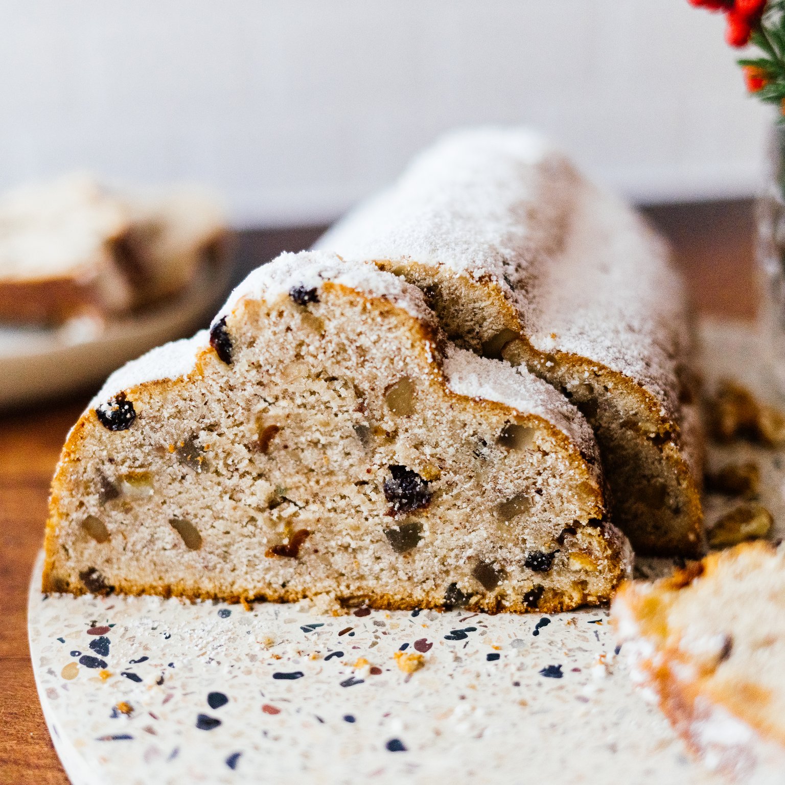 Easy, vegan Christmas stollen