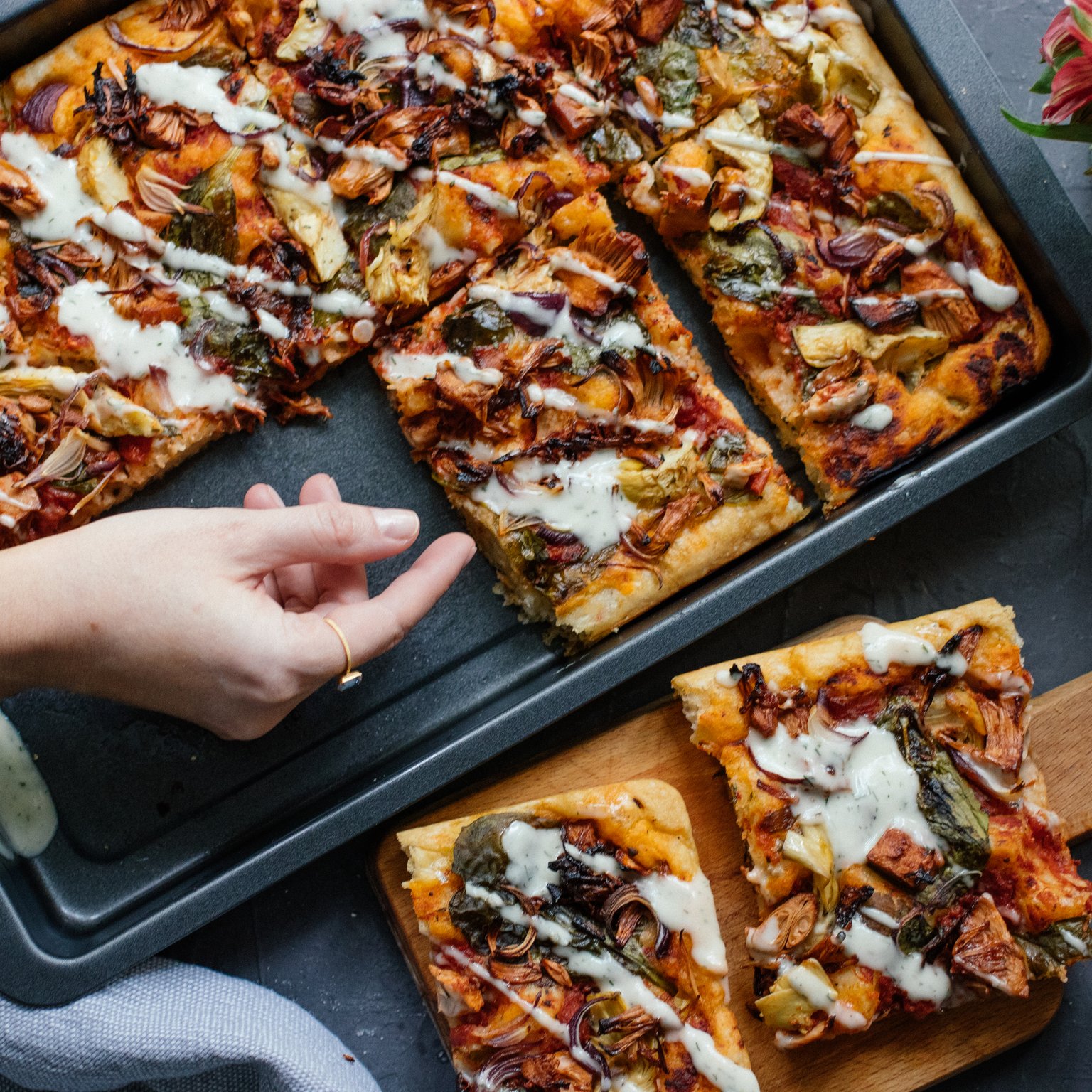 Vegan BBQ Sheetpan Pizza