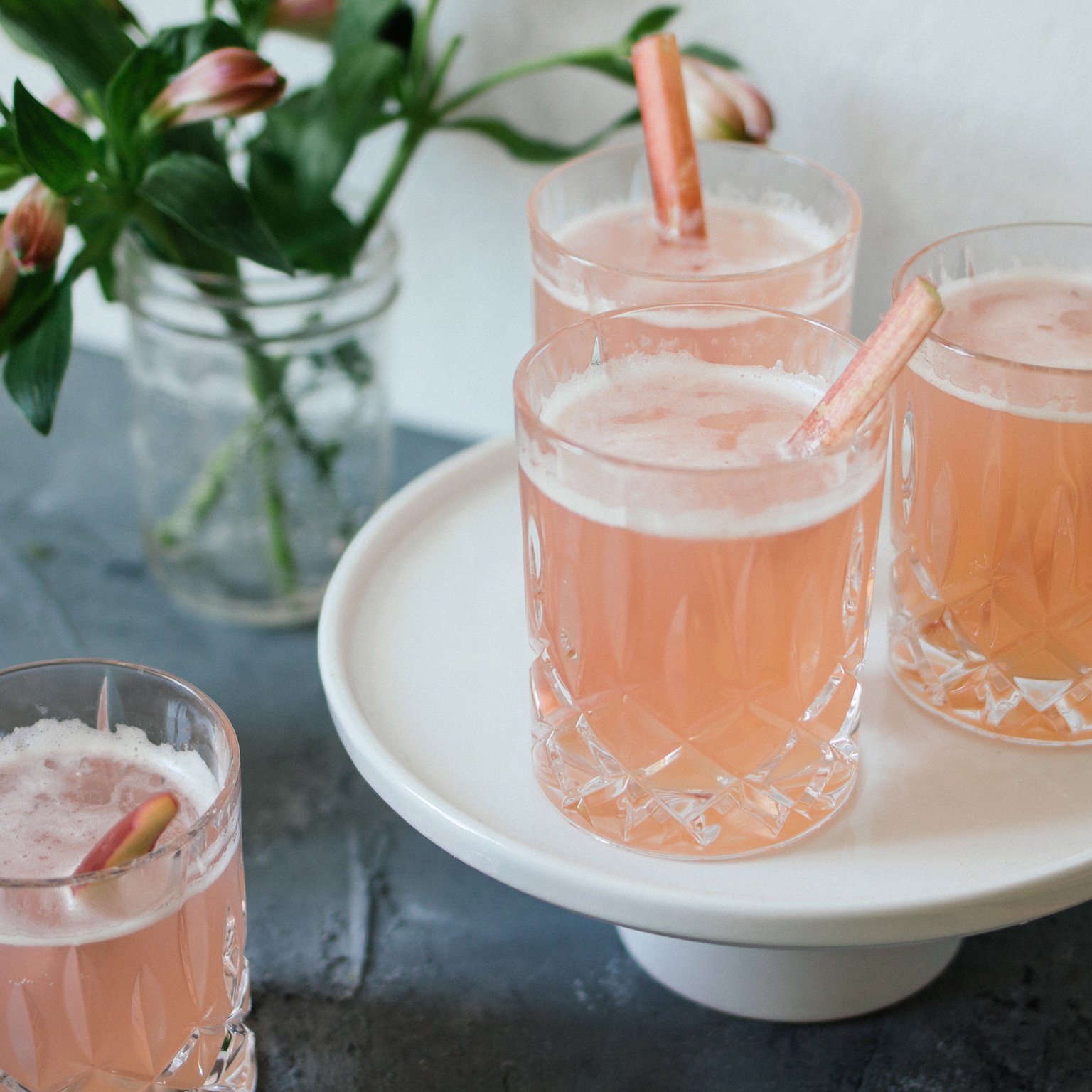 Homemade Rhubarb Lemonade