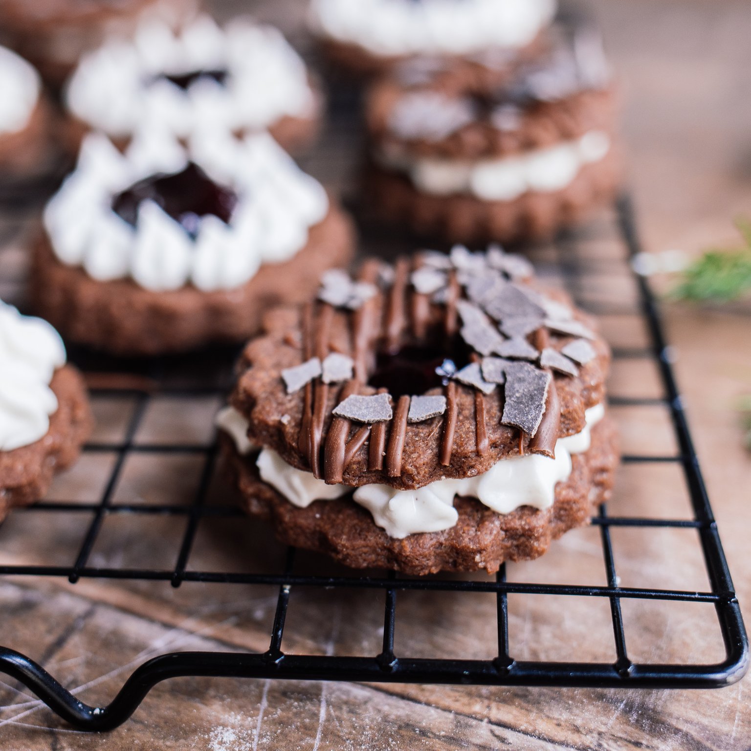 Vegan Black Forest Cherry Cookies (Schwarzwälder Kirsch Cookies)