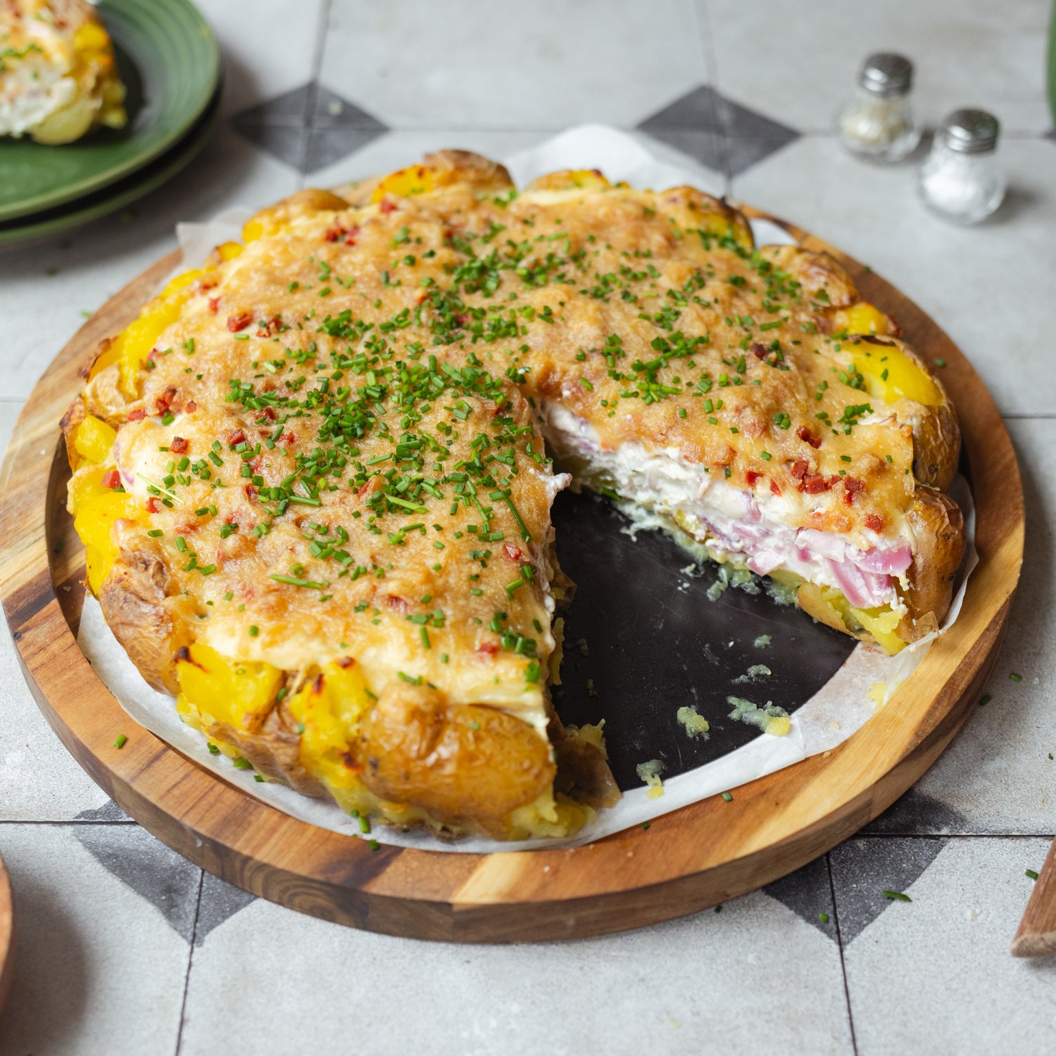 Vegan Smashed Potato Onion Tarte