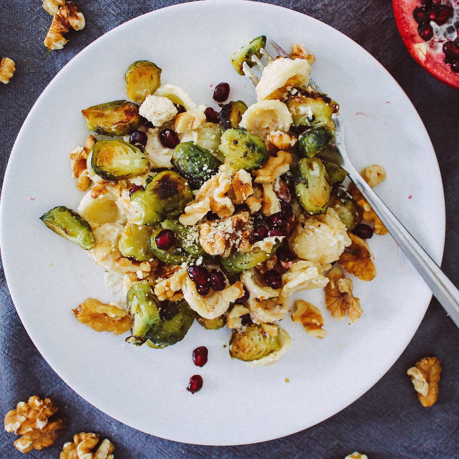 Orecchiette with roasted Brussels Sprouts and vegan Sauce Alfredo