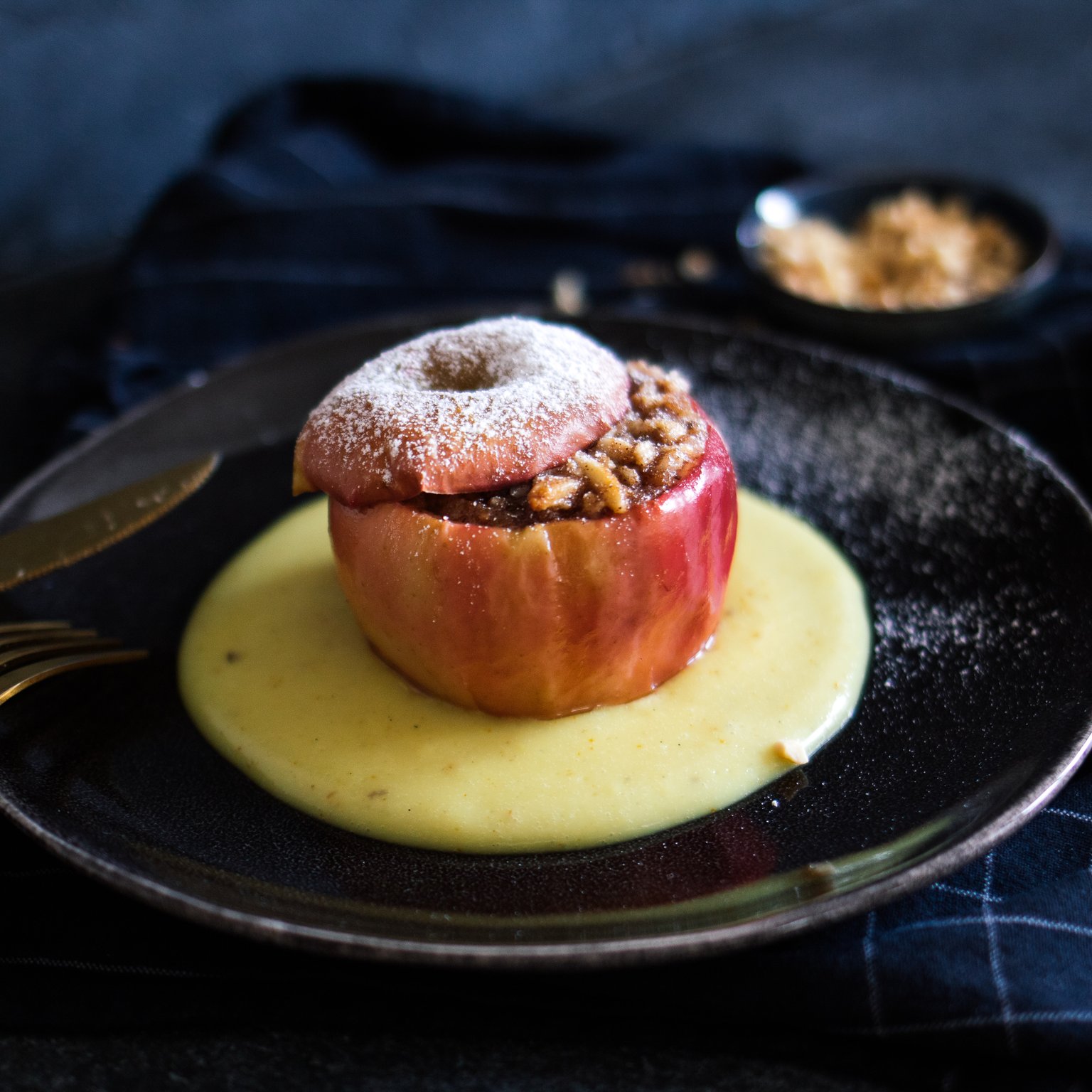 Vegan Baked Apples with Vanilla Sauce