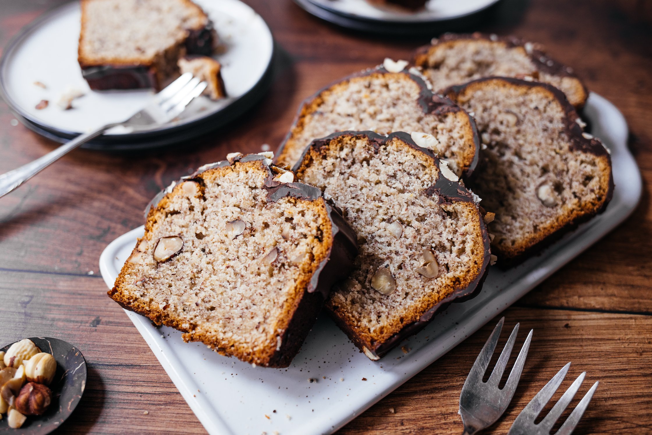 vegan hazelnut cake sliced