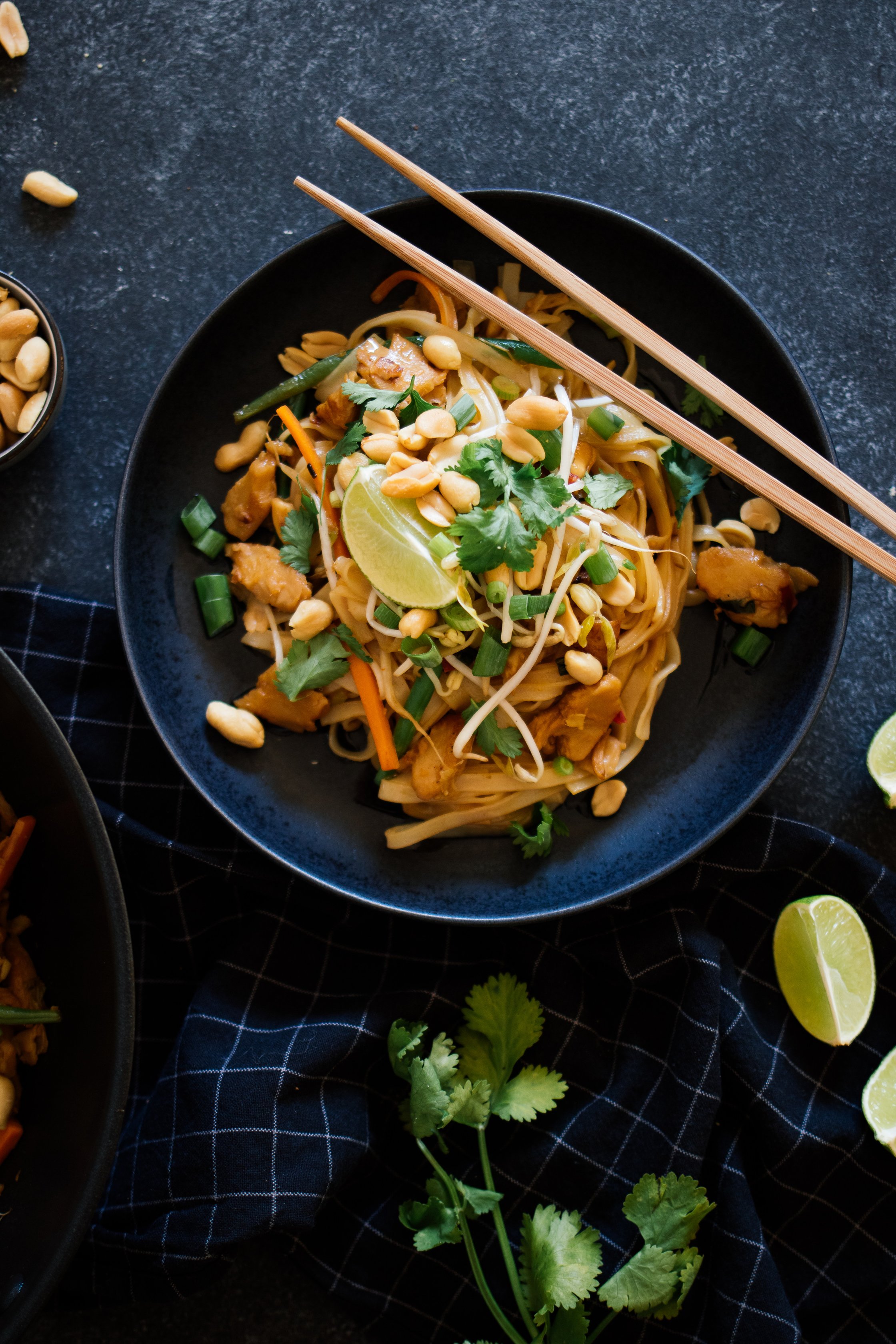 vegan pad thai with cilantro and peanuts