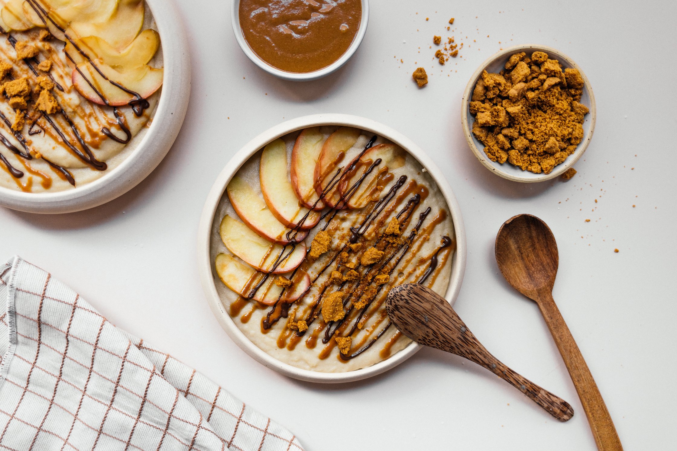 vegan Biscoff semolina pudding ready to eat