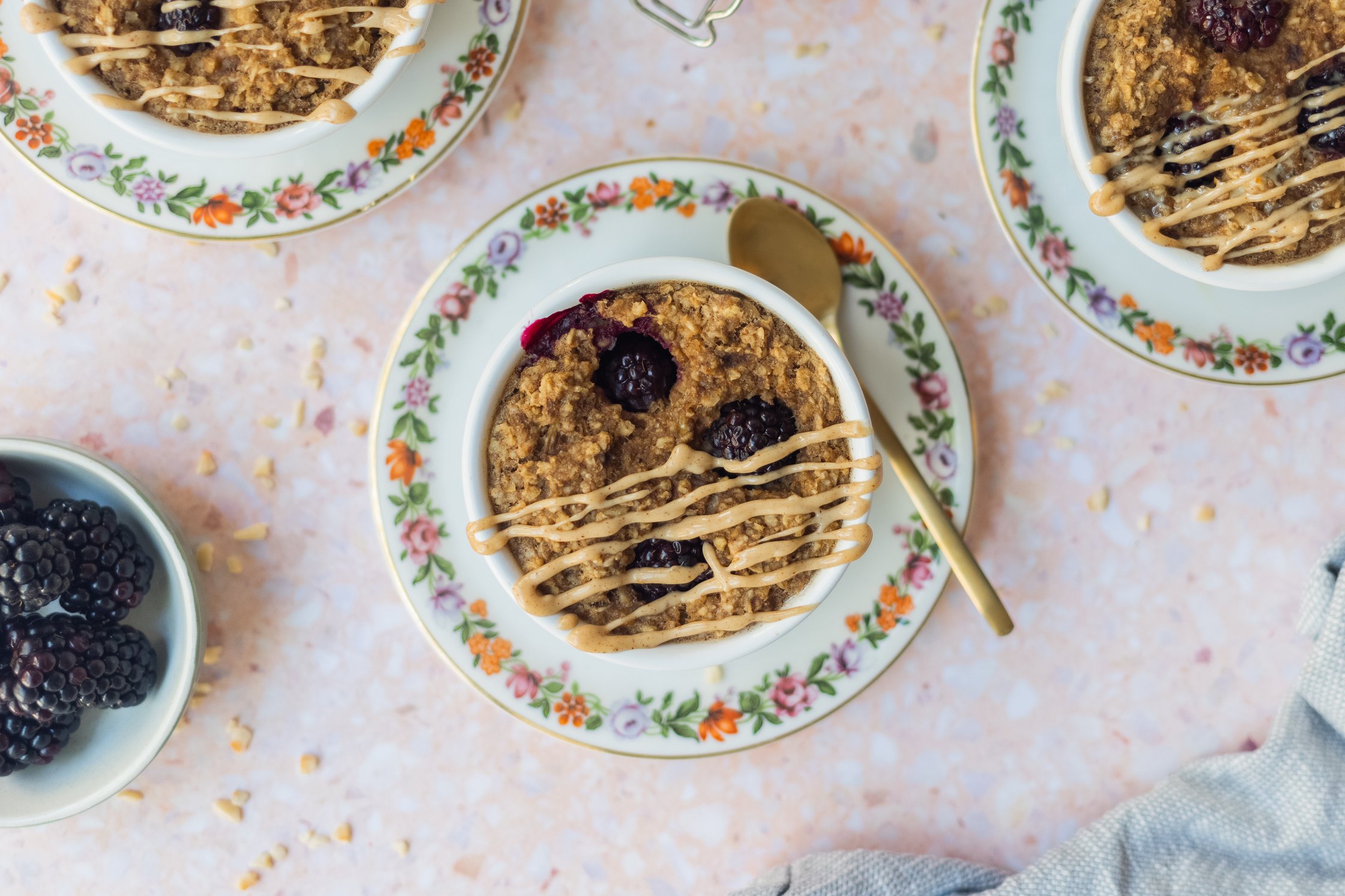 vegan baked oats with blackberries and almond paste