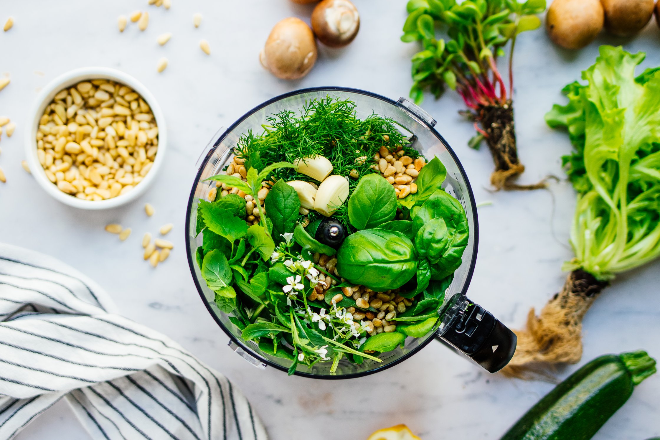 veganes Pesto im Mixer
