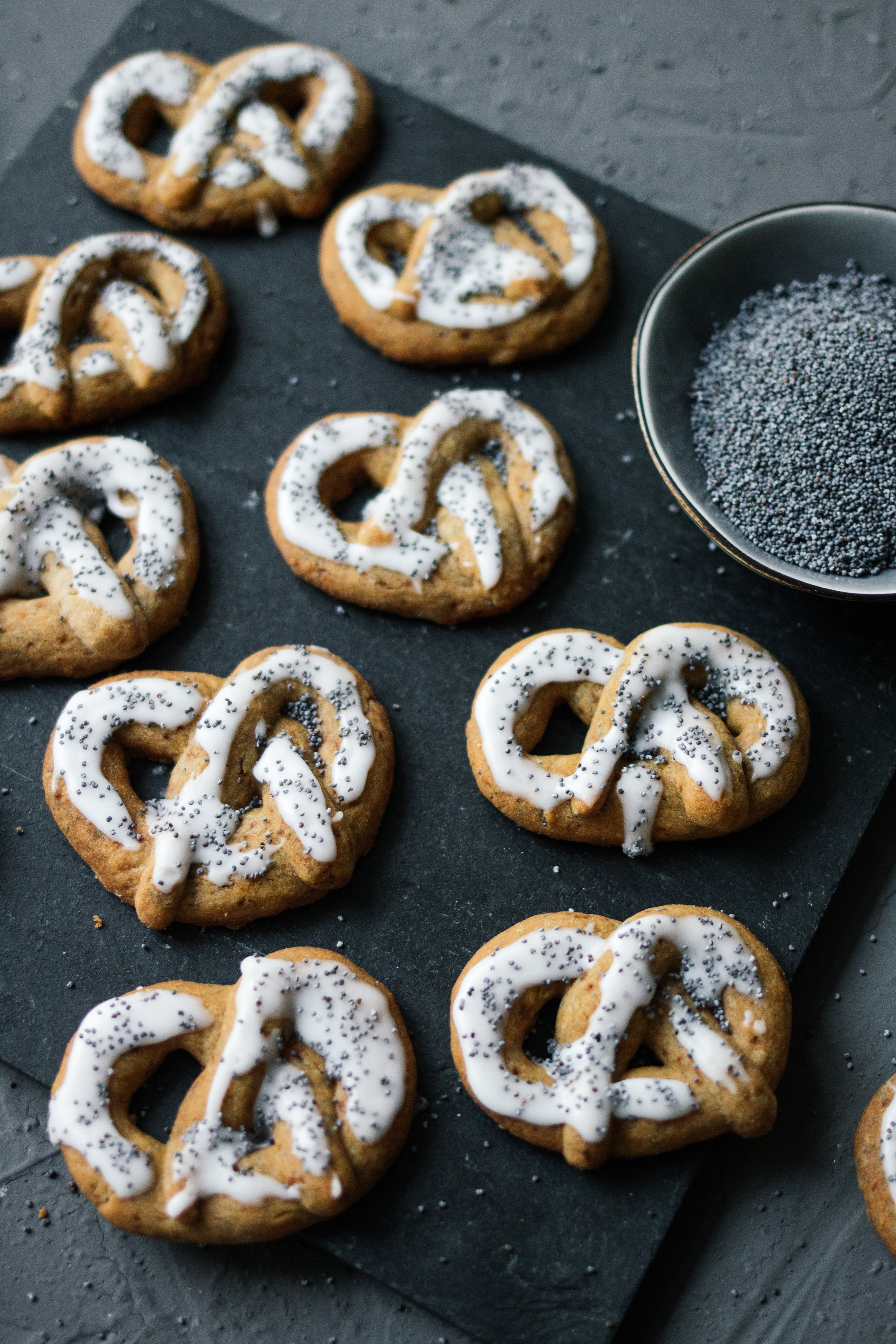 vegan lemon and poppy seed cookies on a table