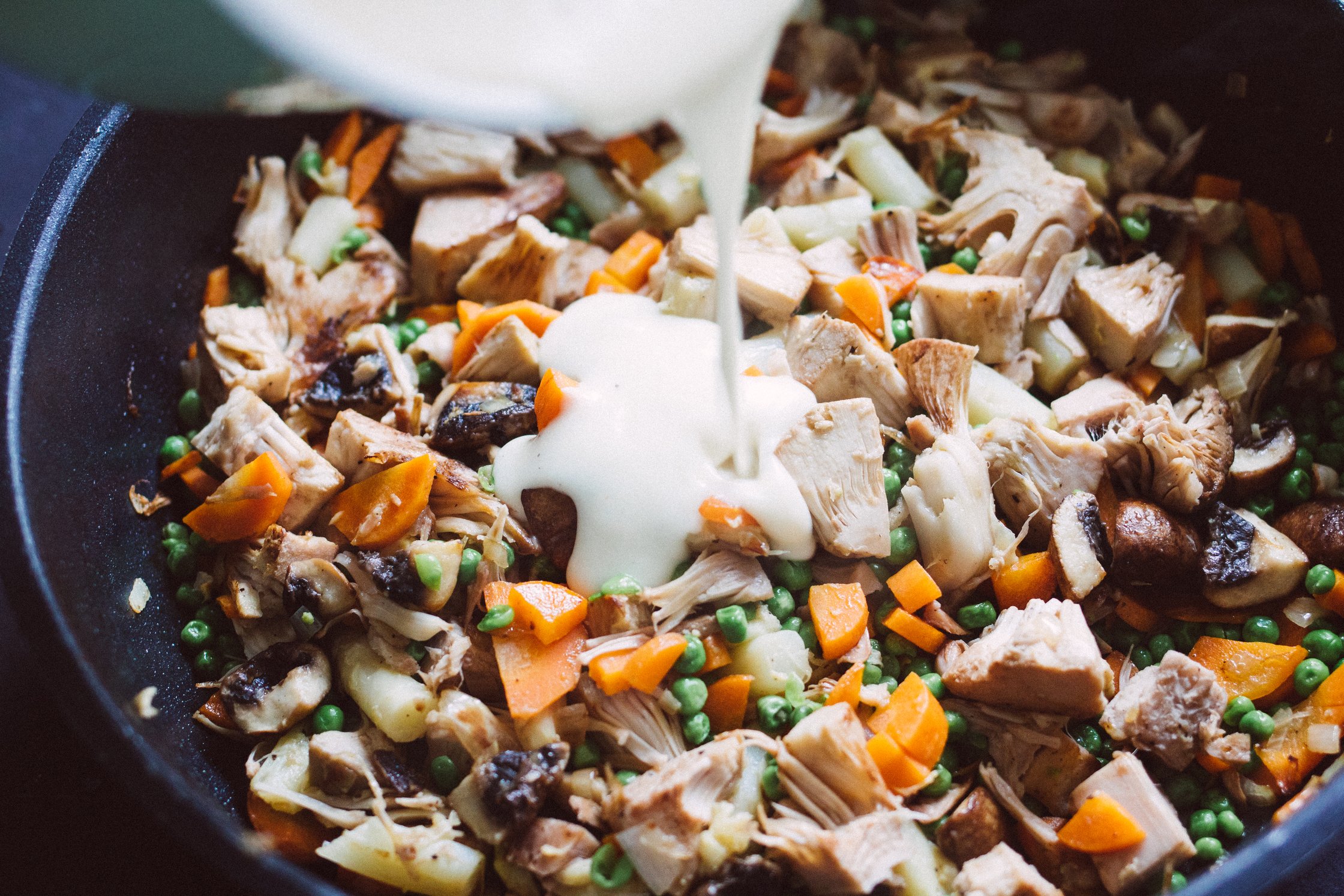 sauce is added to fricassee